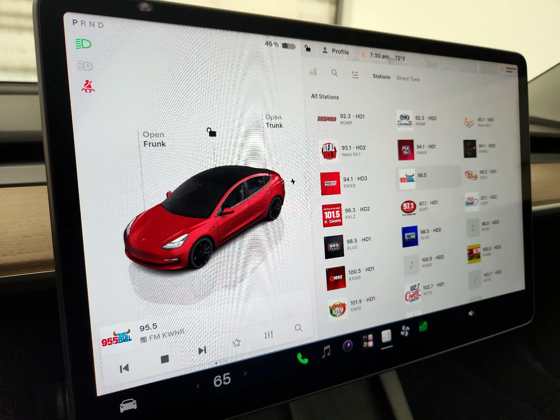Thumbnail: 2022 Tesla Model 3 - 15