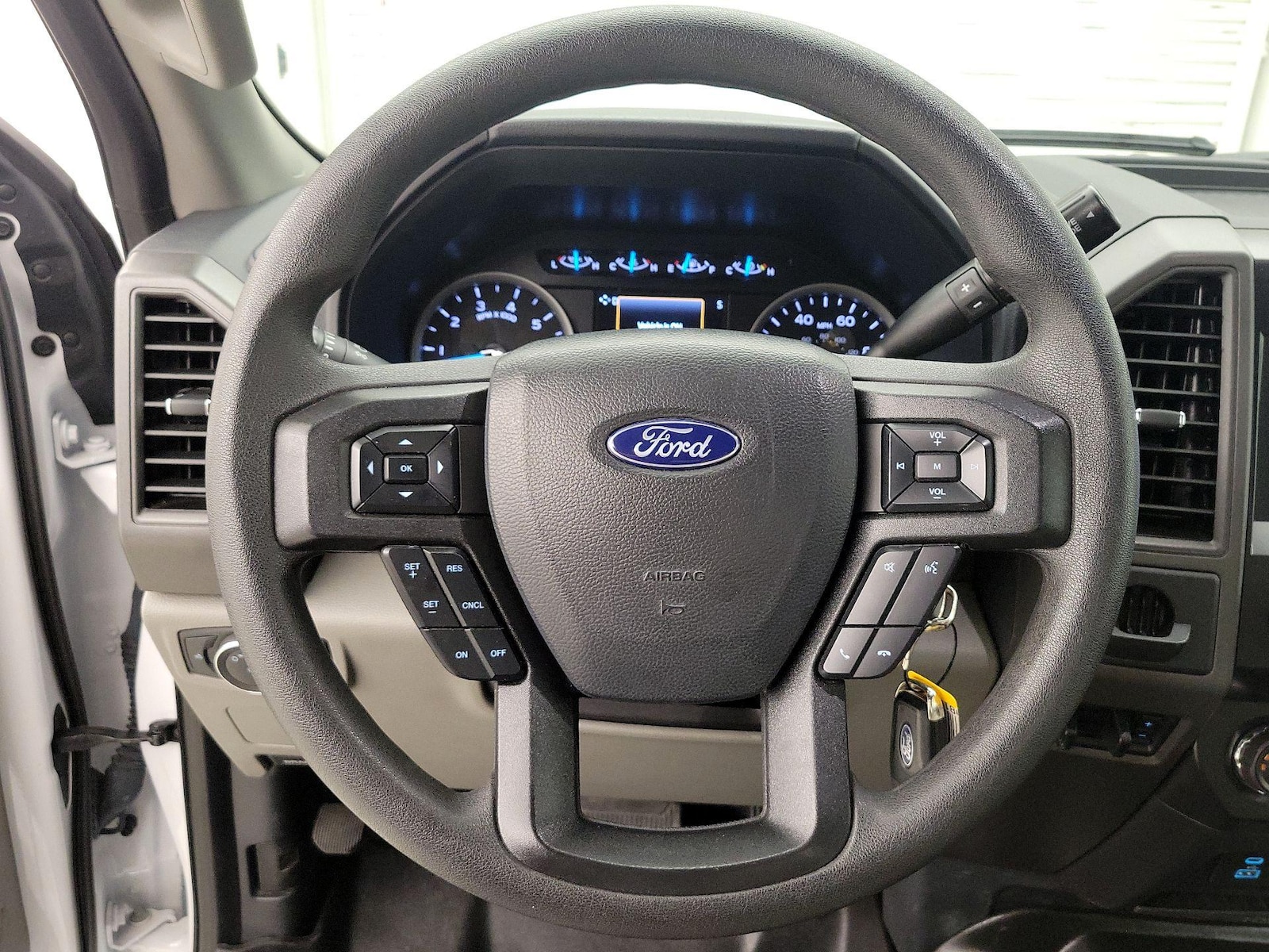 2022 Ford F-250 Super Duty XL - Photo 11