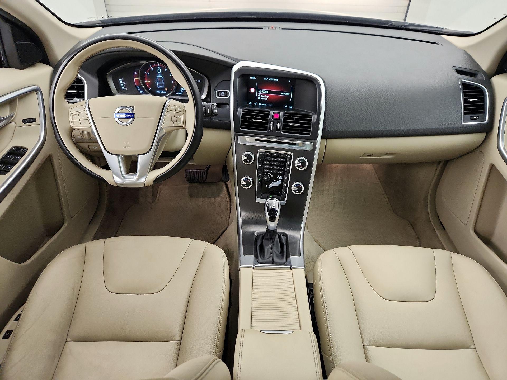 Thumbnail: 2016 Volvo XC60 - 9