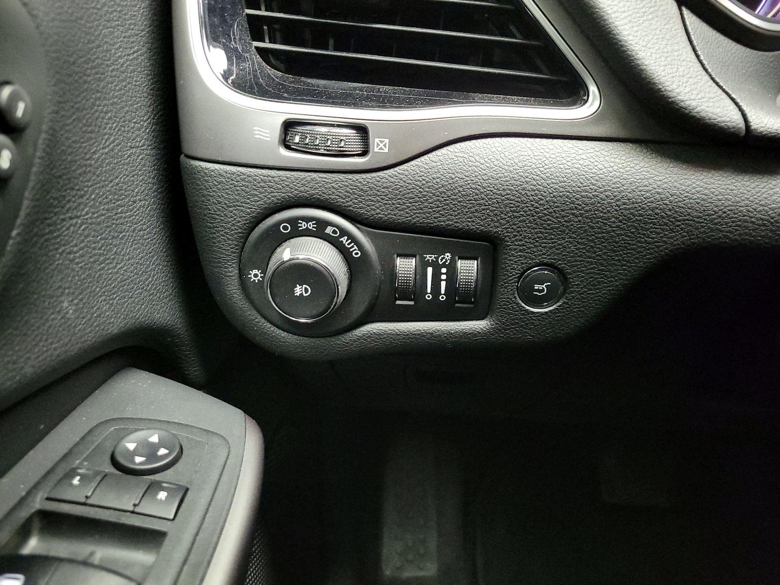 2019 Jeep Cherokee Limited - Photo 14