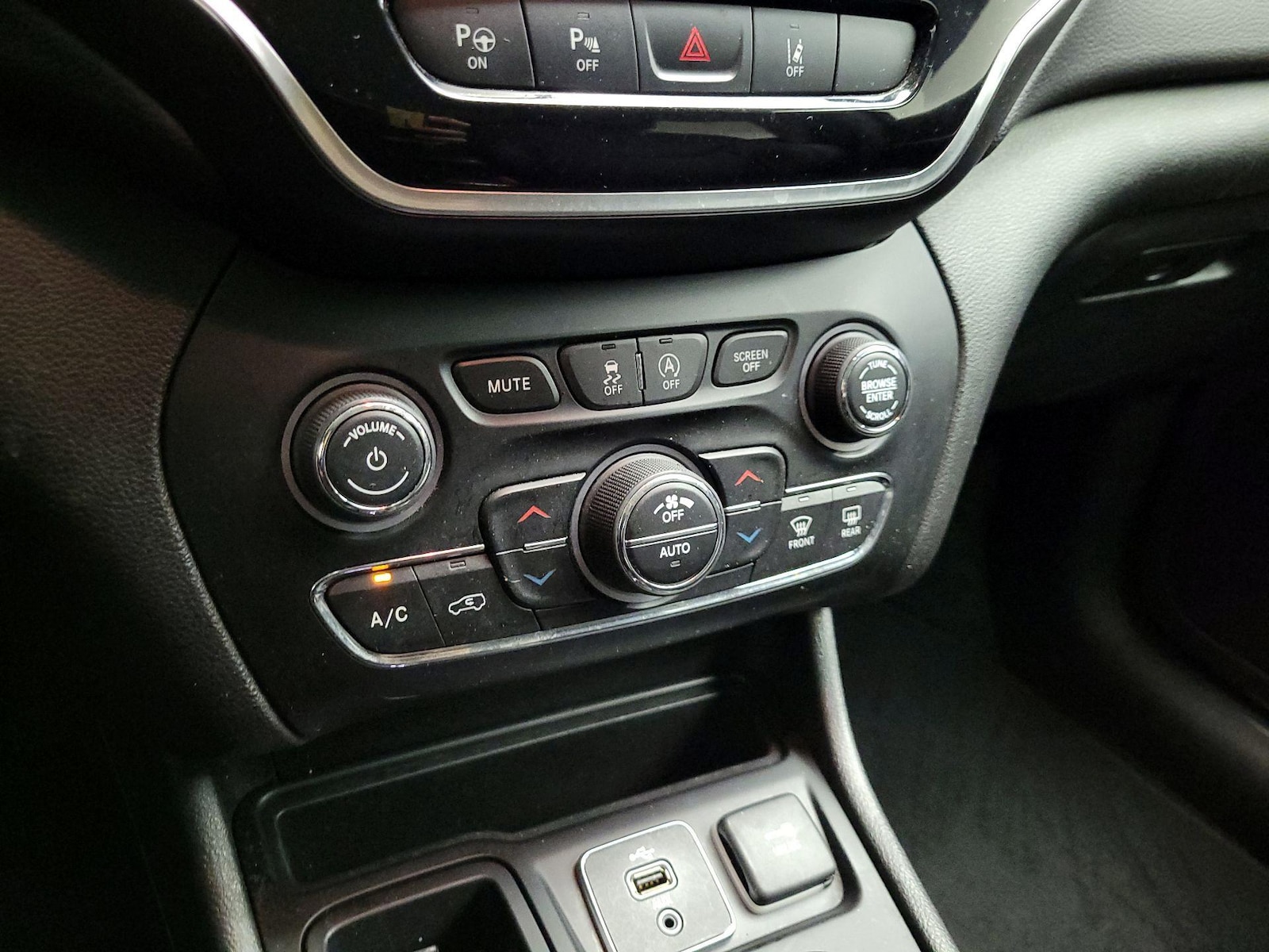 2019 Jeep Cherokee Limited - Photo 17