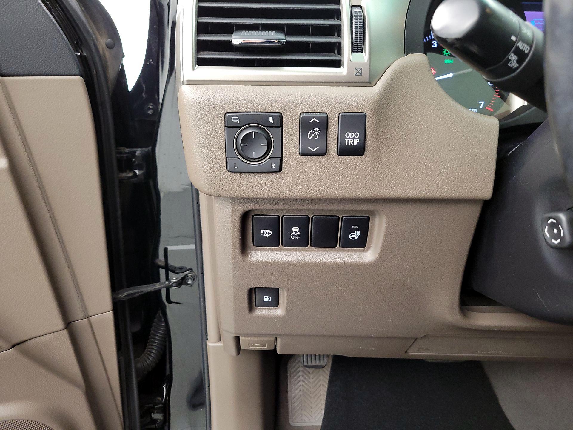 Thumbnail: 2018 Lexus GX - 13