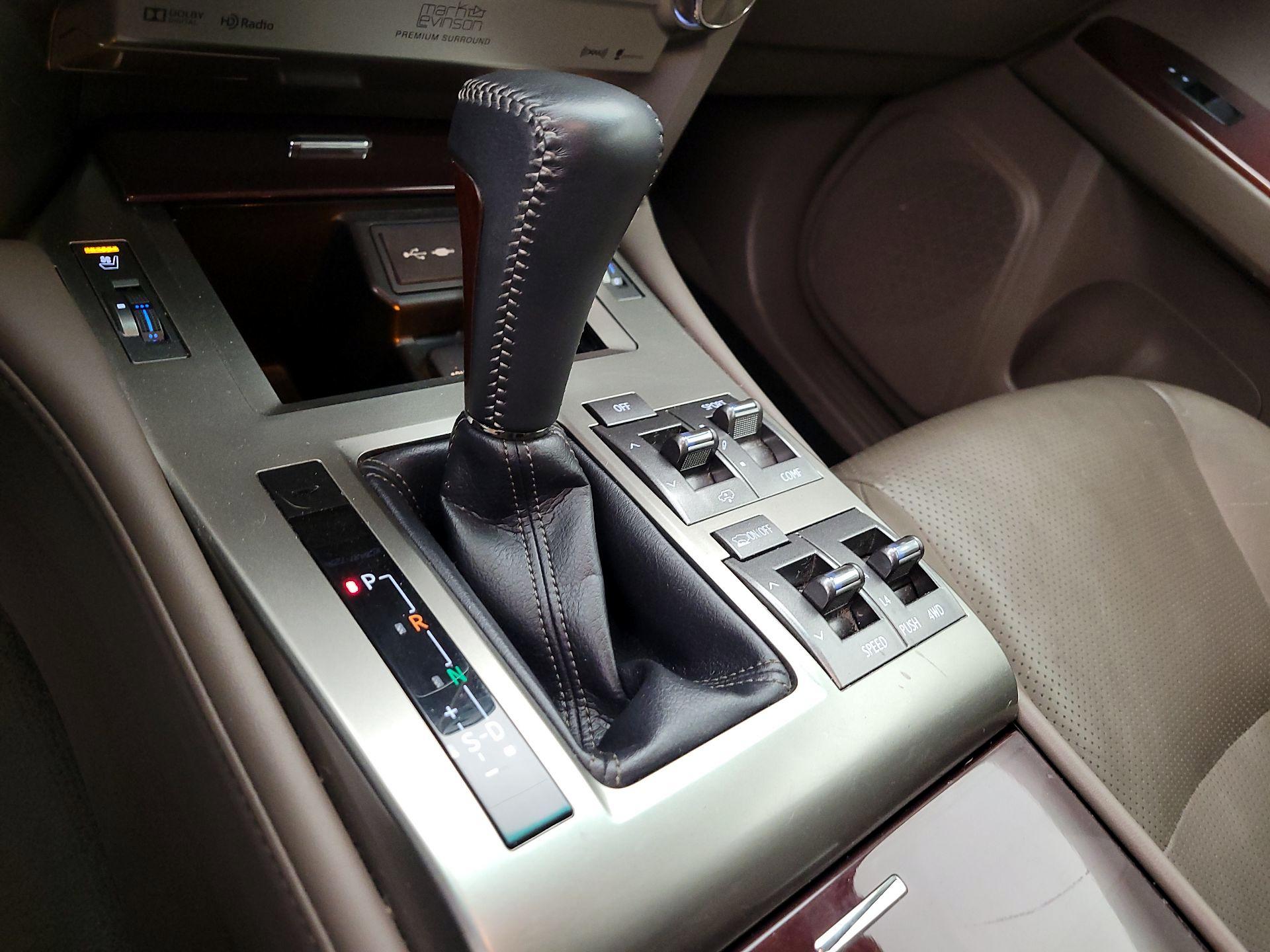 Thumbnail: 2018 Lexus GX - 18