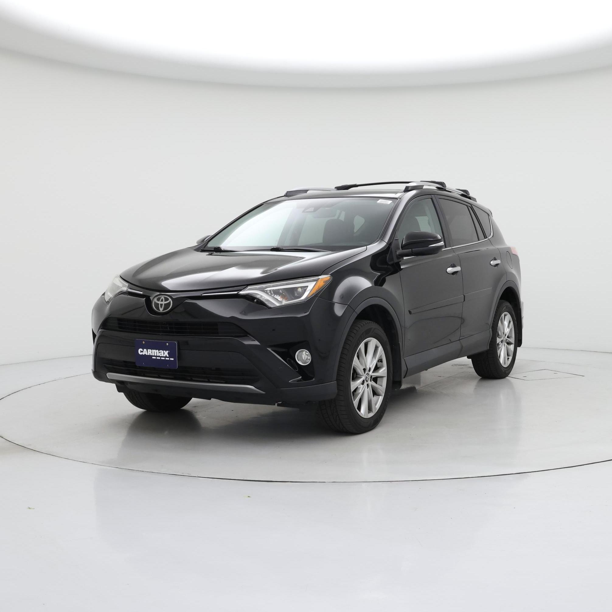 Thumbnail: 2017 Toyota RAV4 - 4