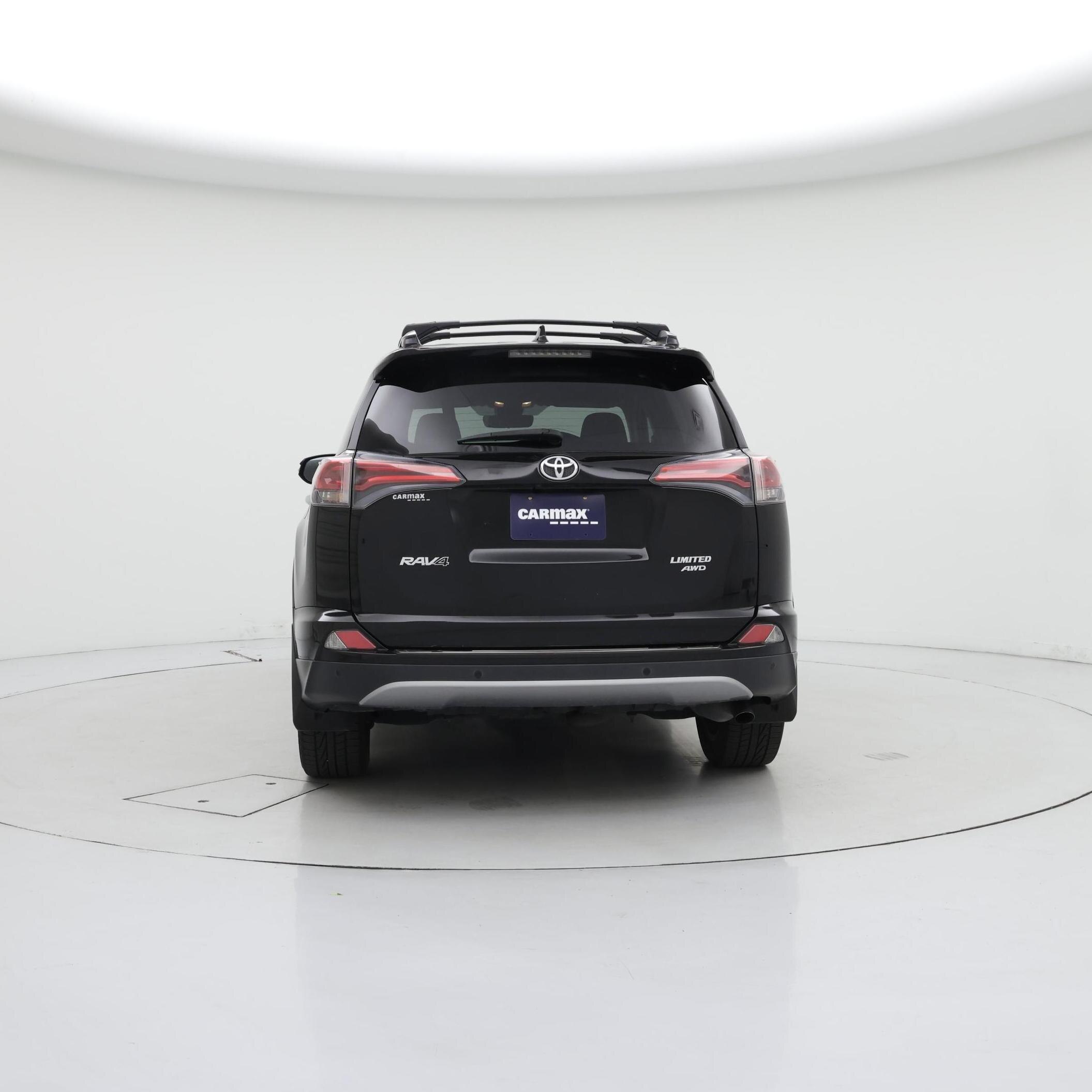 Thumbnail: 2017 Toyota RAV4 - 6