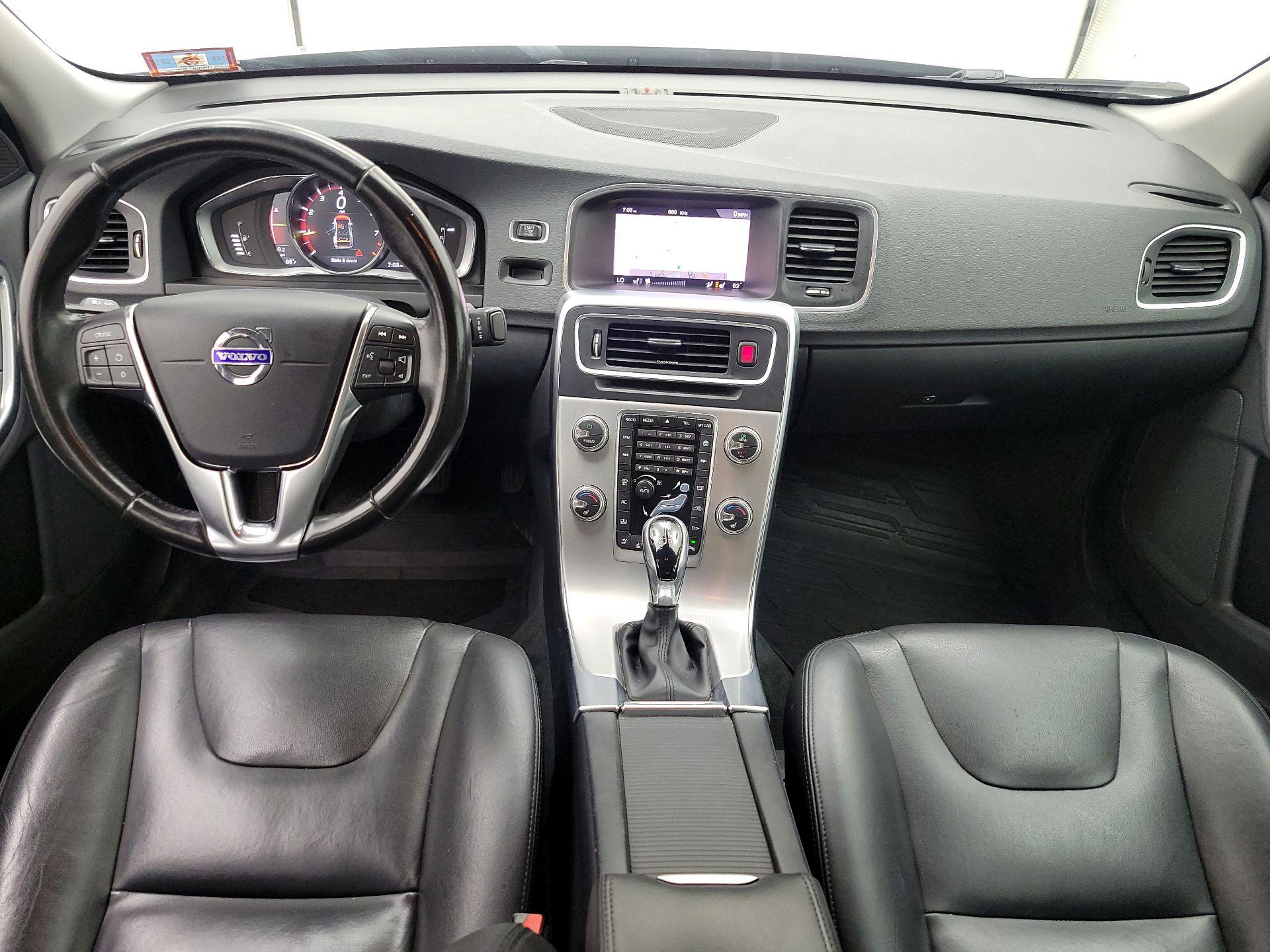 Thumbnail: 2018 Volvo S60 - 9