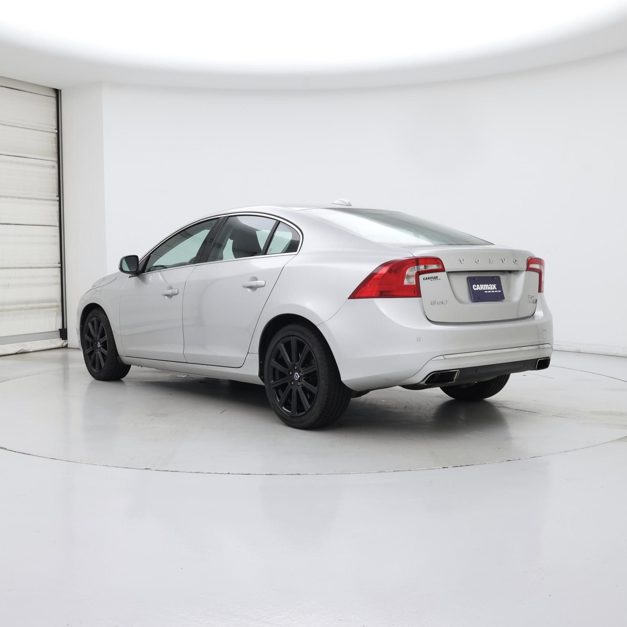 Thumbnail: 2018 Volvo S60 - 2