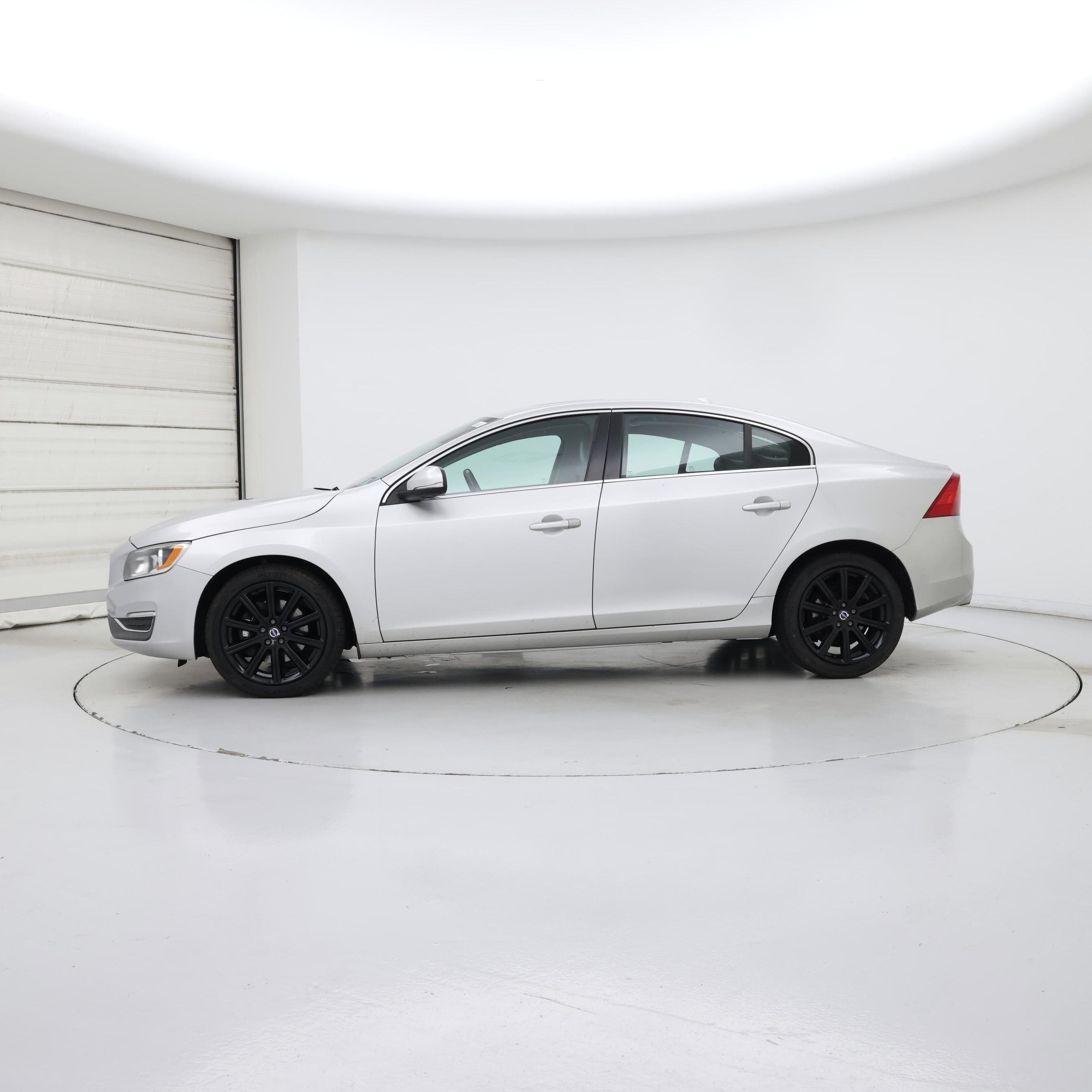 Thumbnail: 2018 Volvo S60 - 3