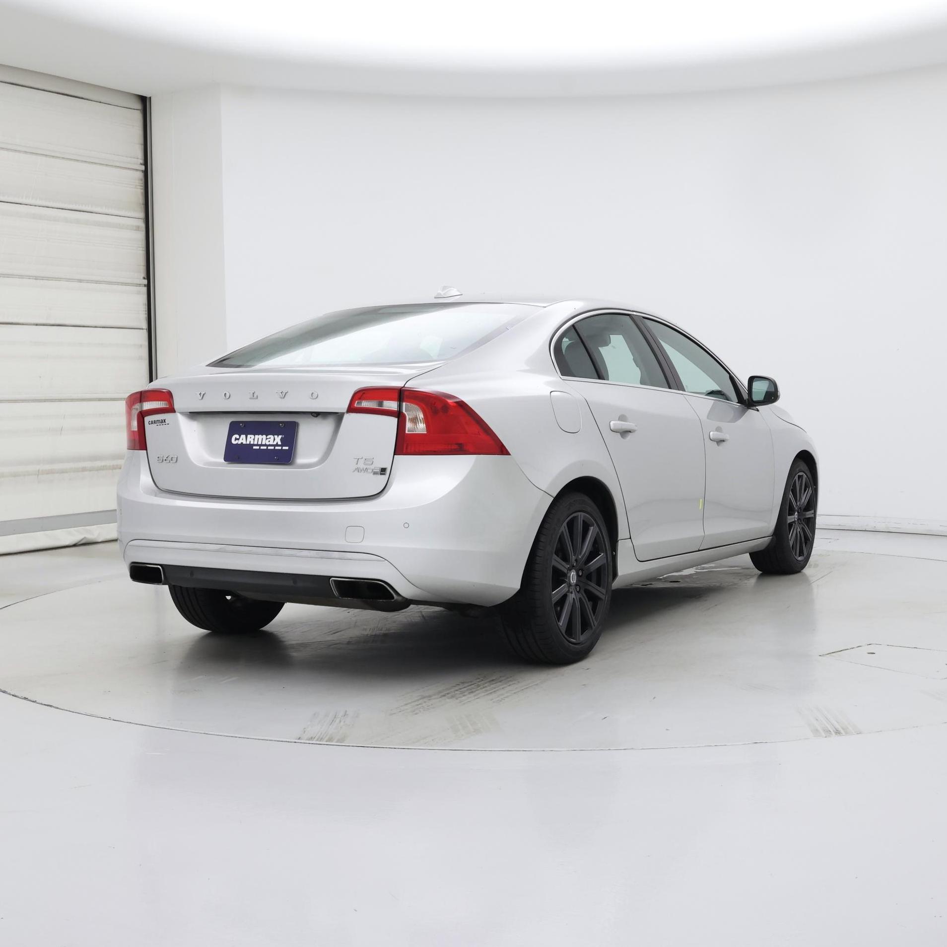 Thumbnail: 2018 Volvo S60 - 8