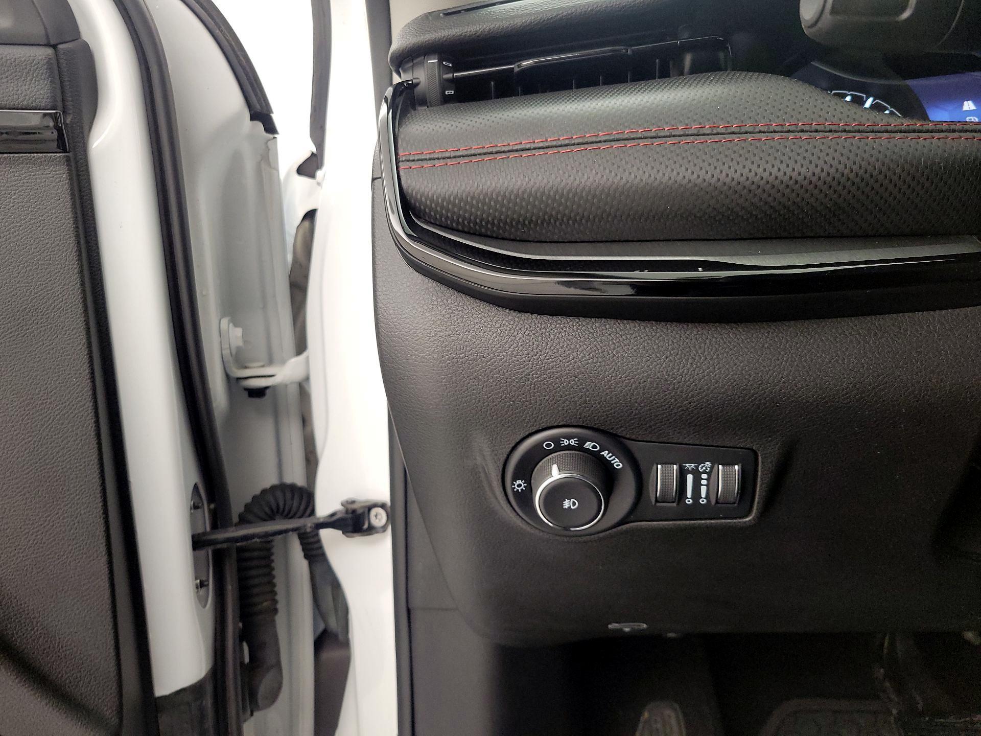 Thumbnail: 2022 Jeep Compass - 13