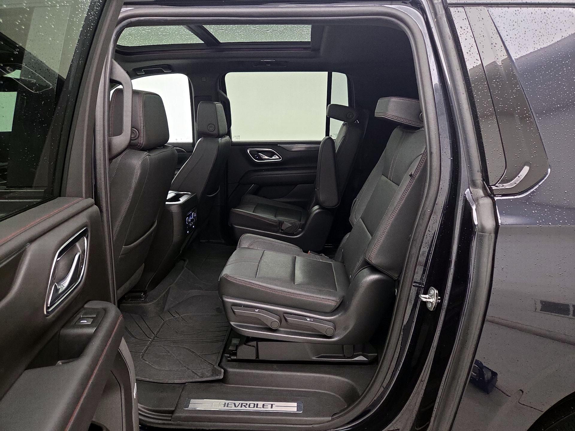 Thumbnail: 2023 Chevrolet Suburban - 20