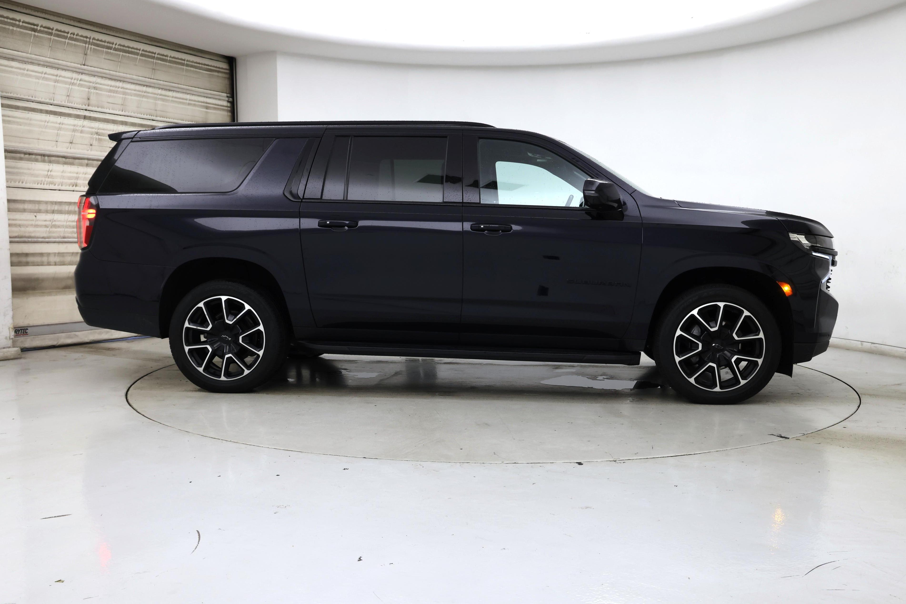 Thumbnail: 2023 Chevrolet Suburban - 7