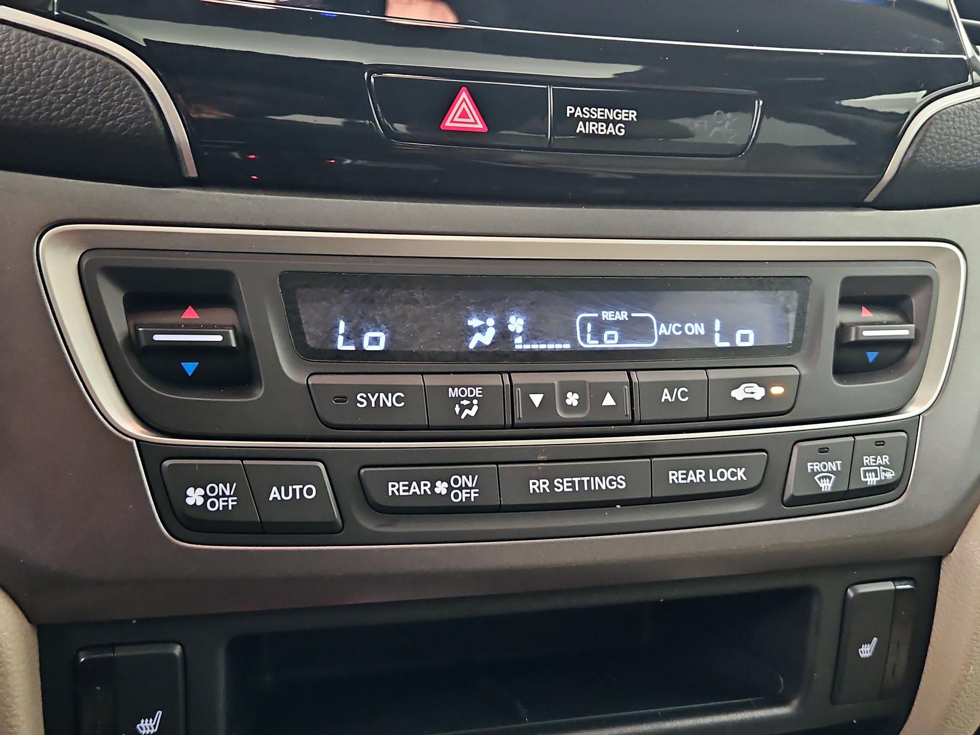Thumbnail: 2021 Honda Pilot - 16