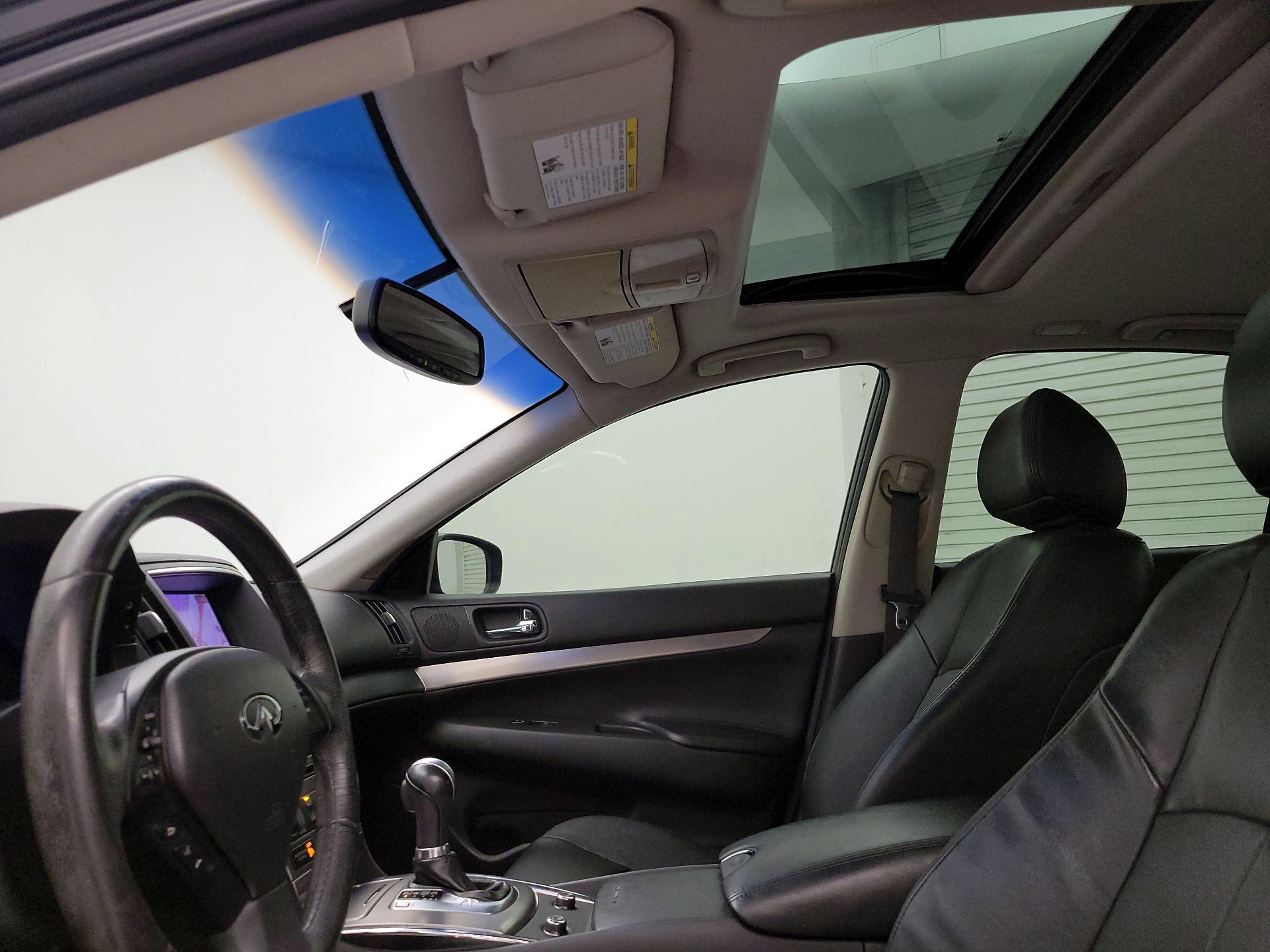 Thumbnail: 2015 INFINITI  - 20