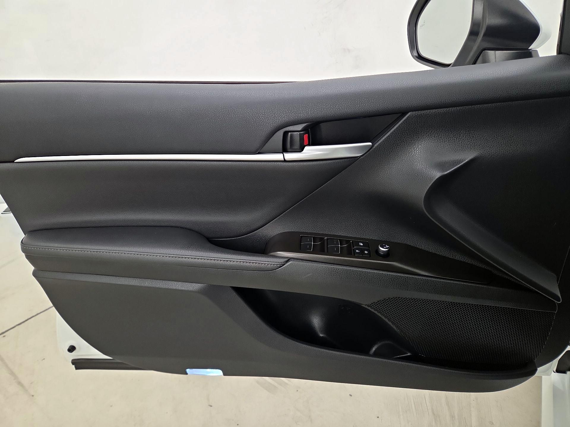 Thumbnail: 2024 Toyota Camry - 12