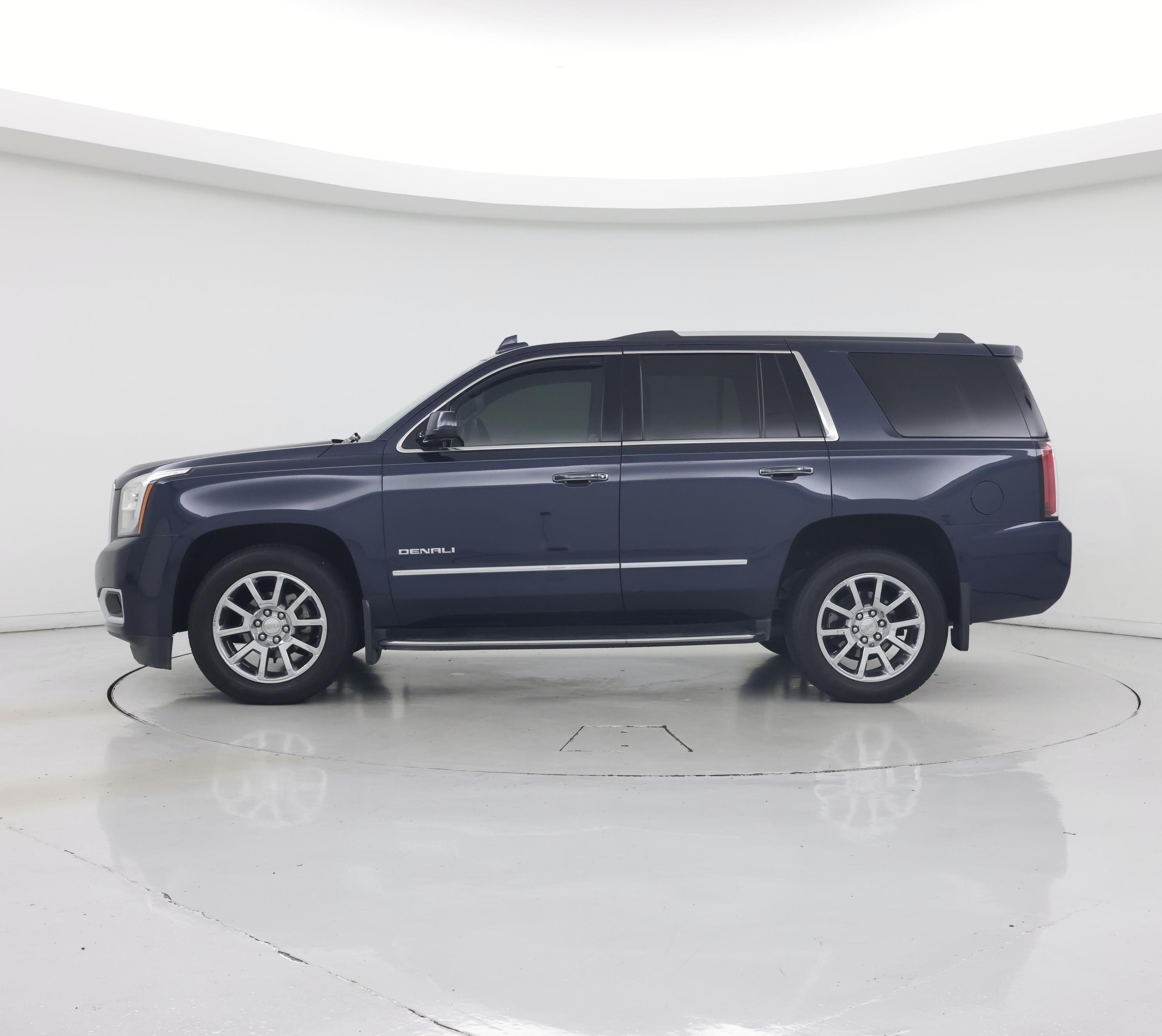 Thumbnail: 2017 GMC Yukon - 3