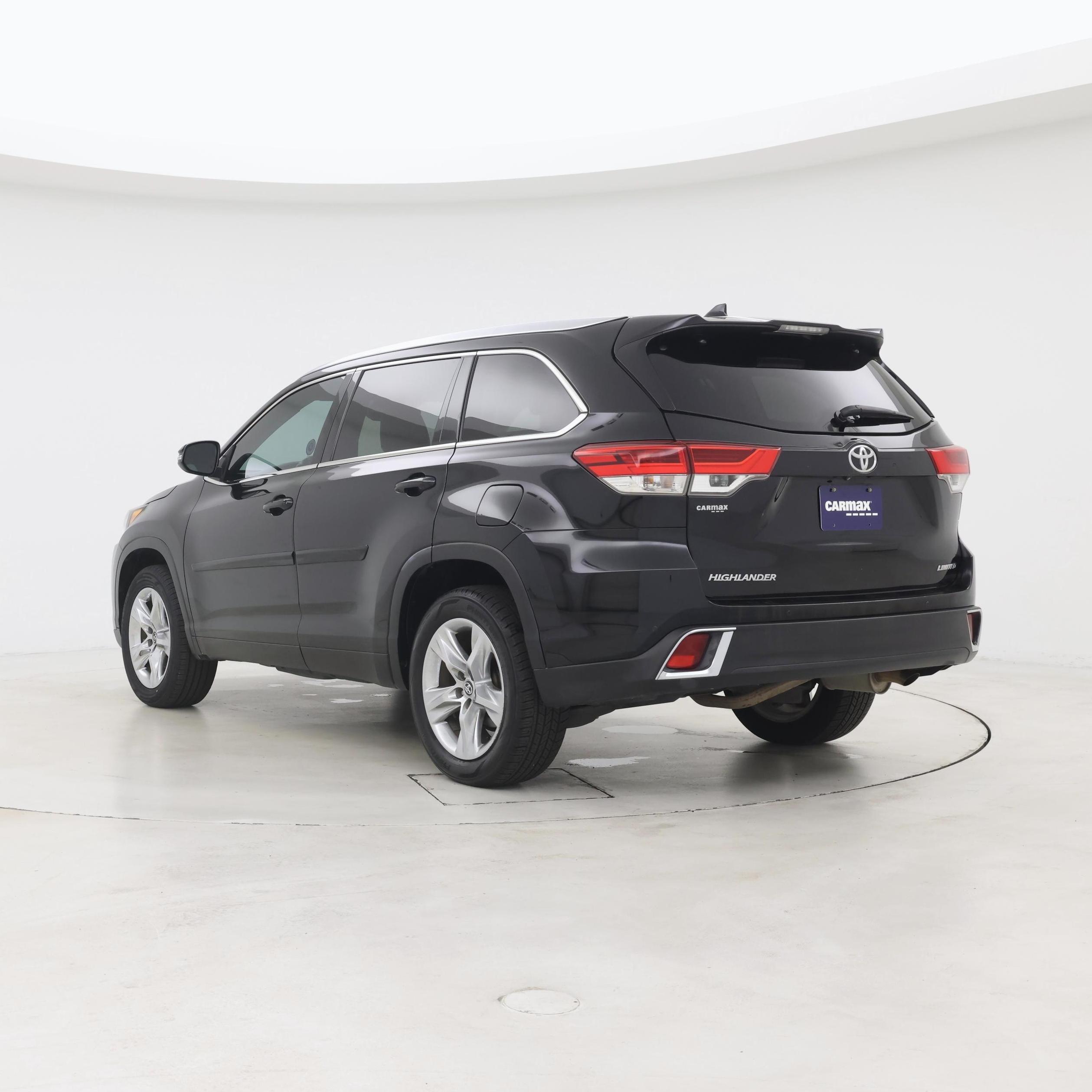 Thumbnail: 2018 Toyota Highlander - 2