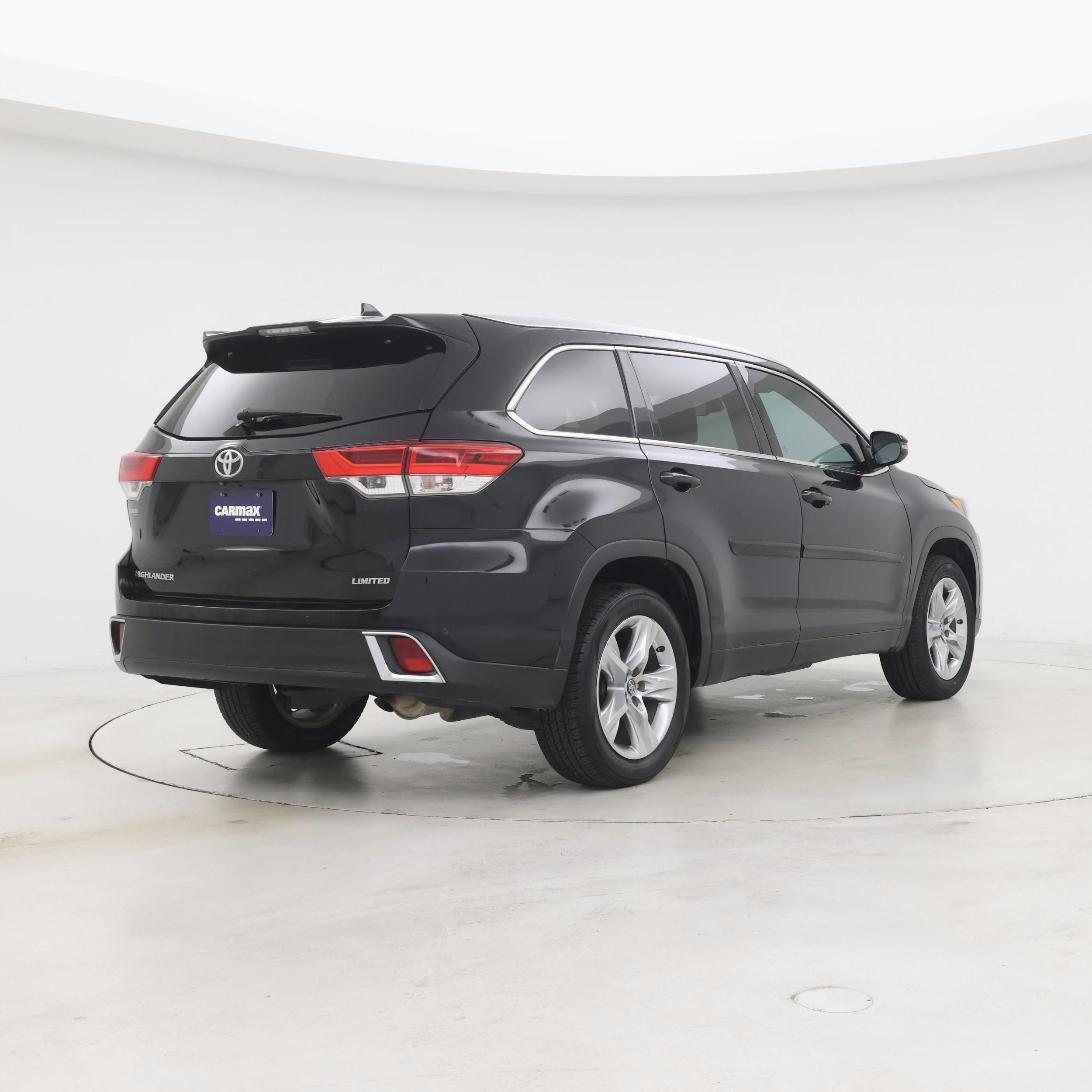 Thumbnail: 2018 Toyota Highlander - 8
