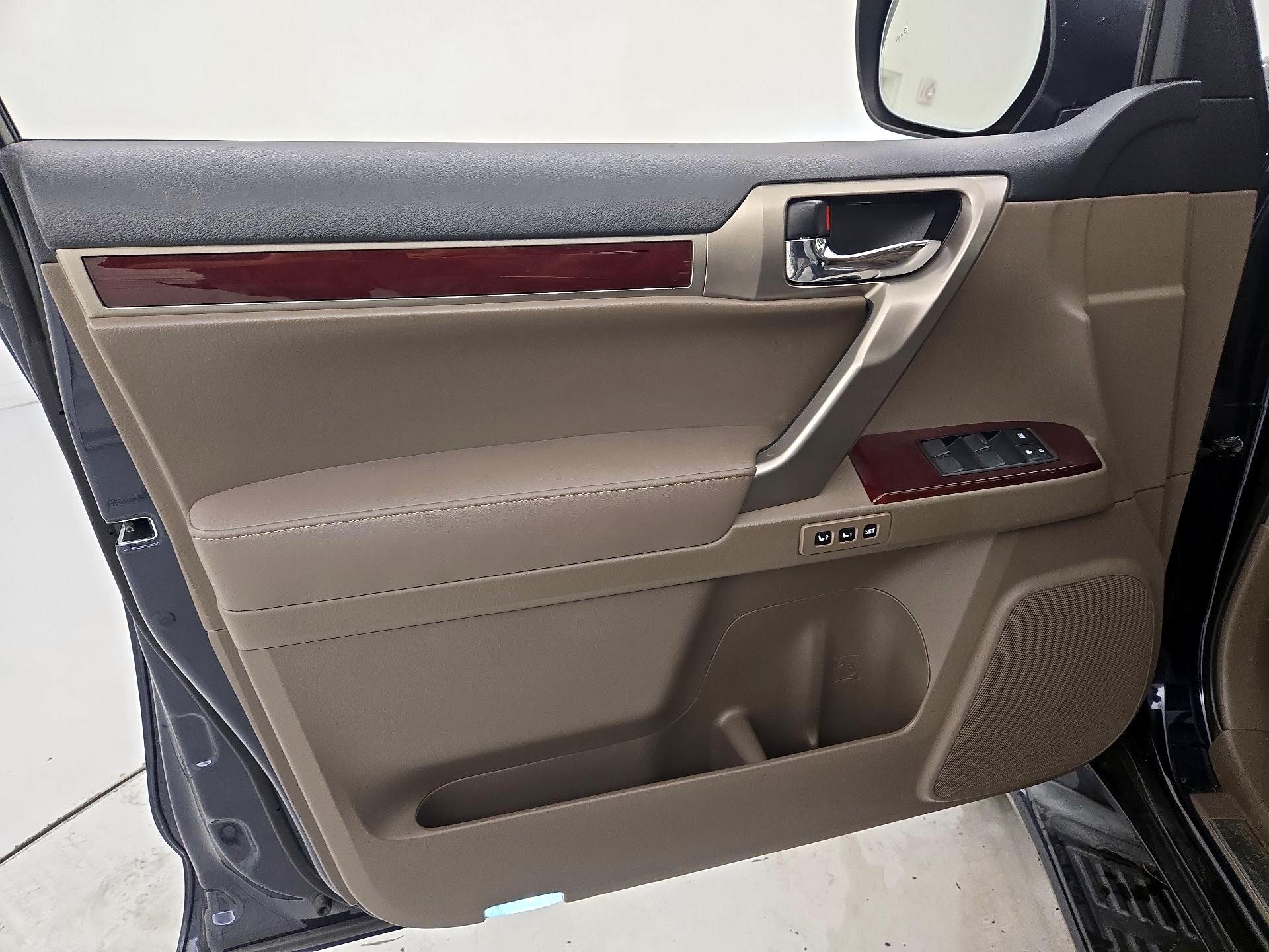 Thumbnail: 2019 Lexus GX - 12