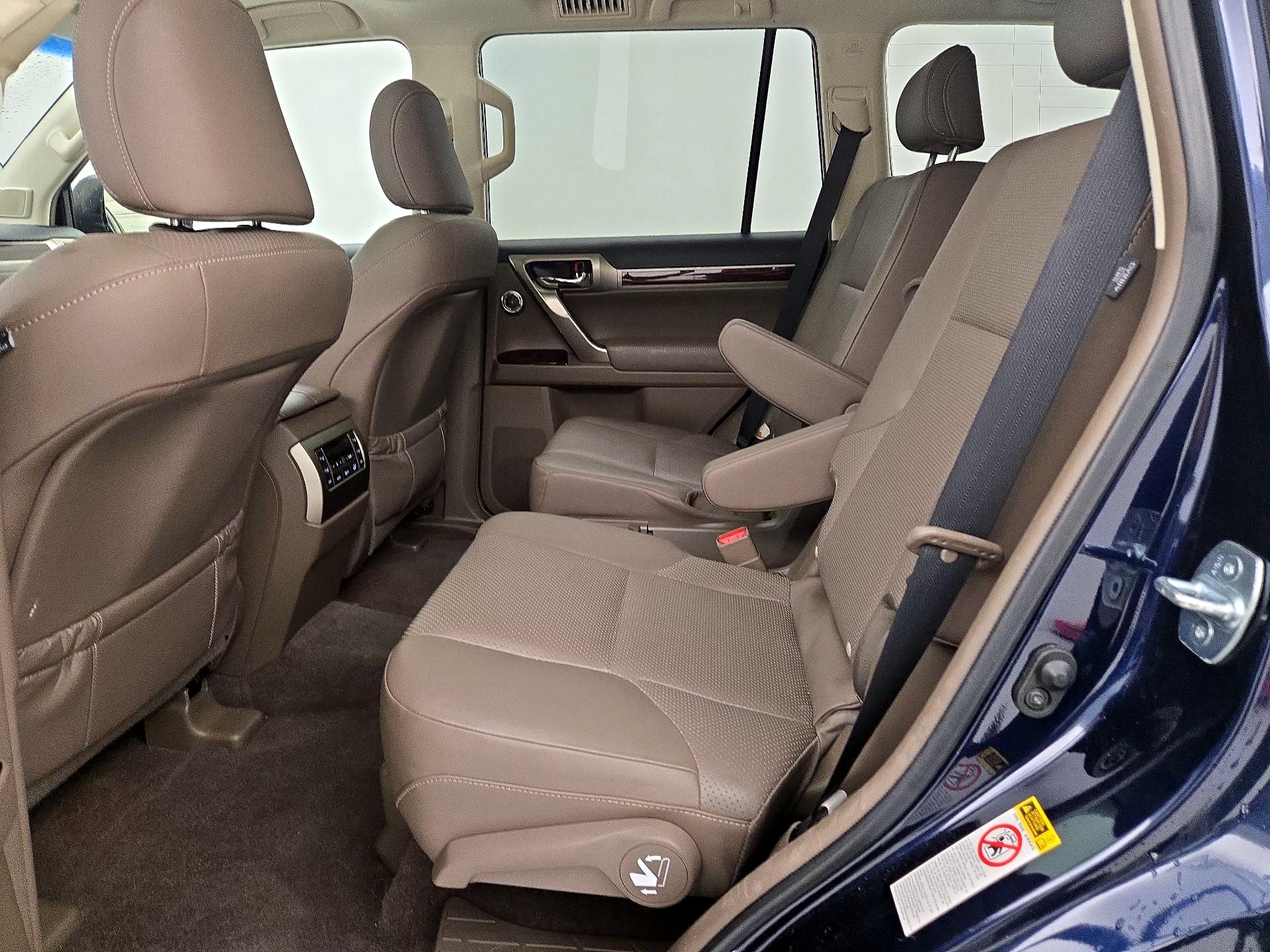 Thumbnail: 2019 Lexus GX - 20