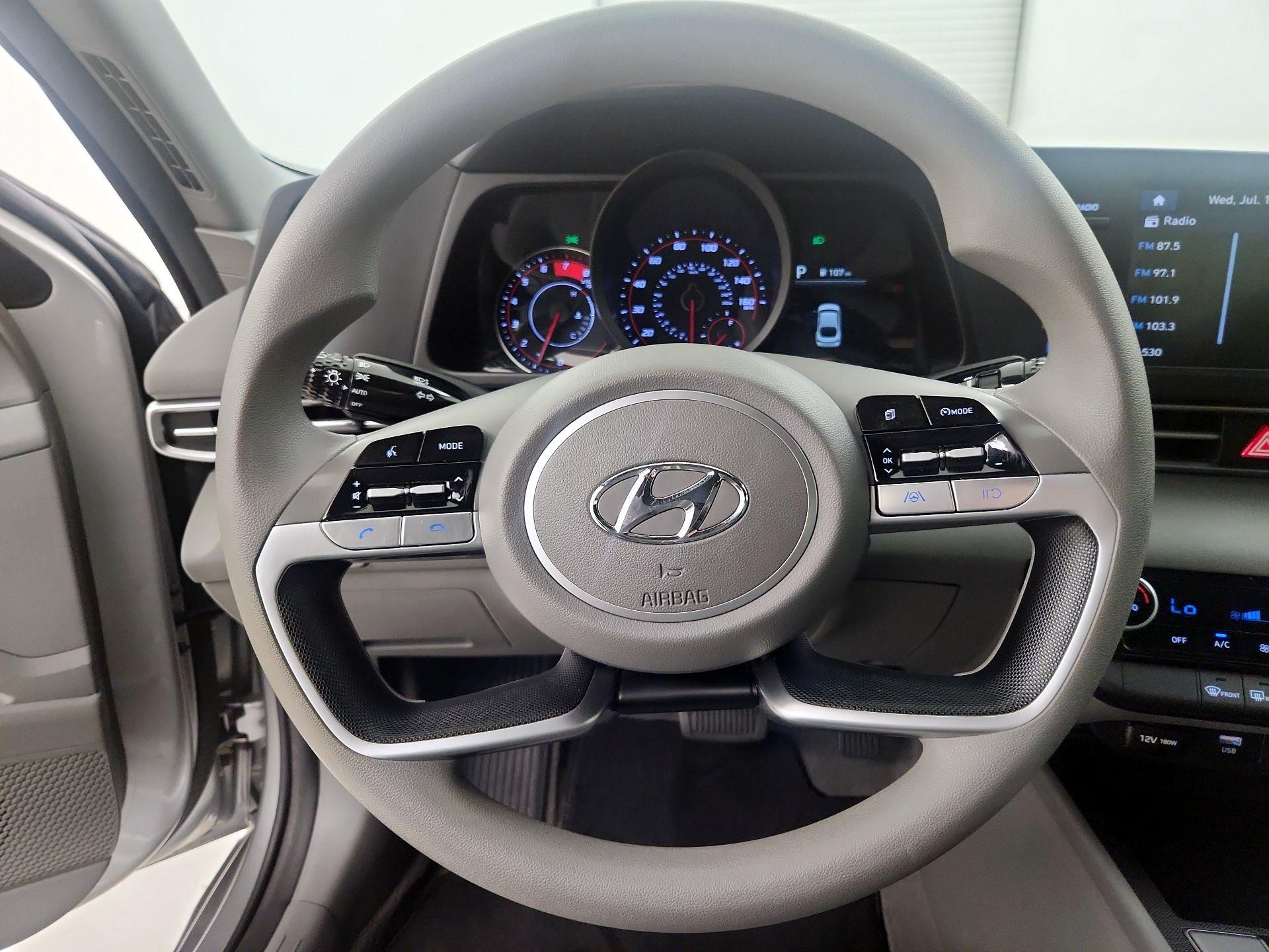 Thumbnail: 2023 Hyundai Elantra - 10