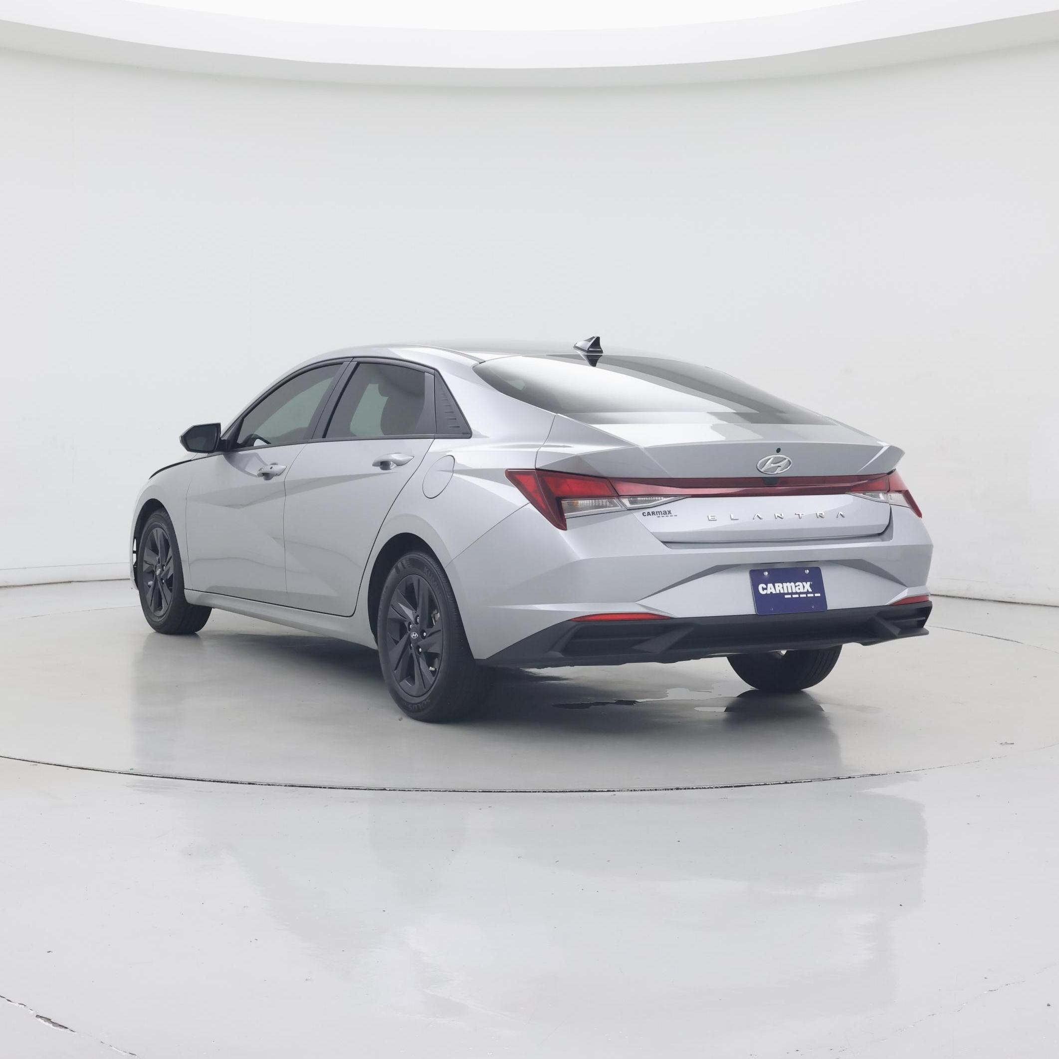 Thumbnail: 2023 Hyundai Elantra - 2