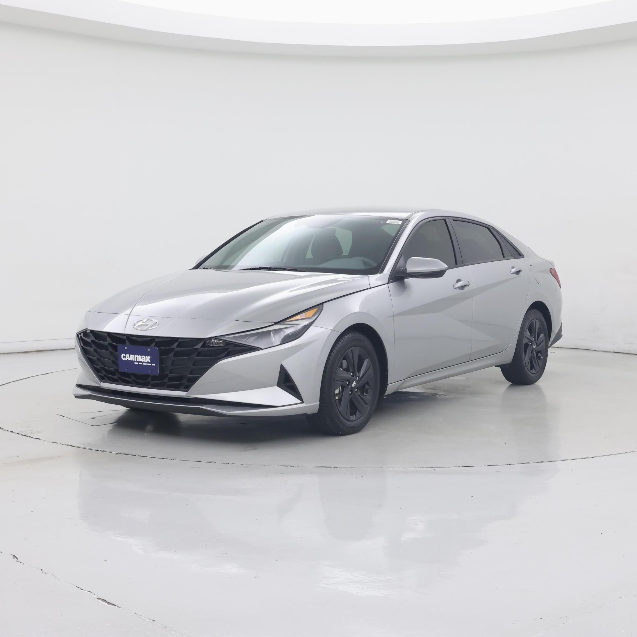 Thumbnail: 2023 Hyundai Elantra - 4