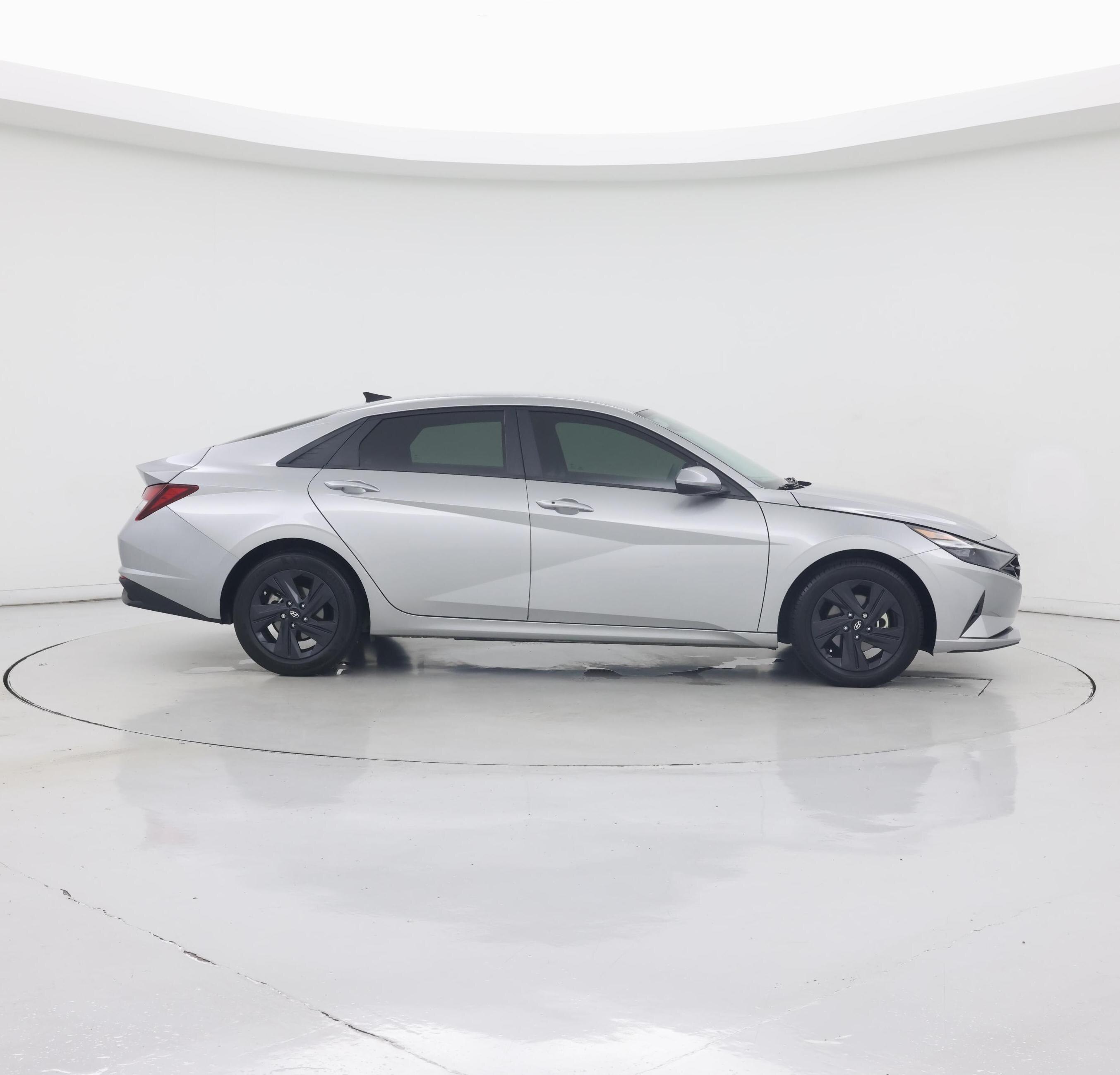 Thumbnail: 2023 Hyundai Elantra - 7