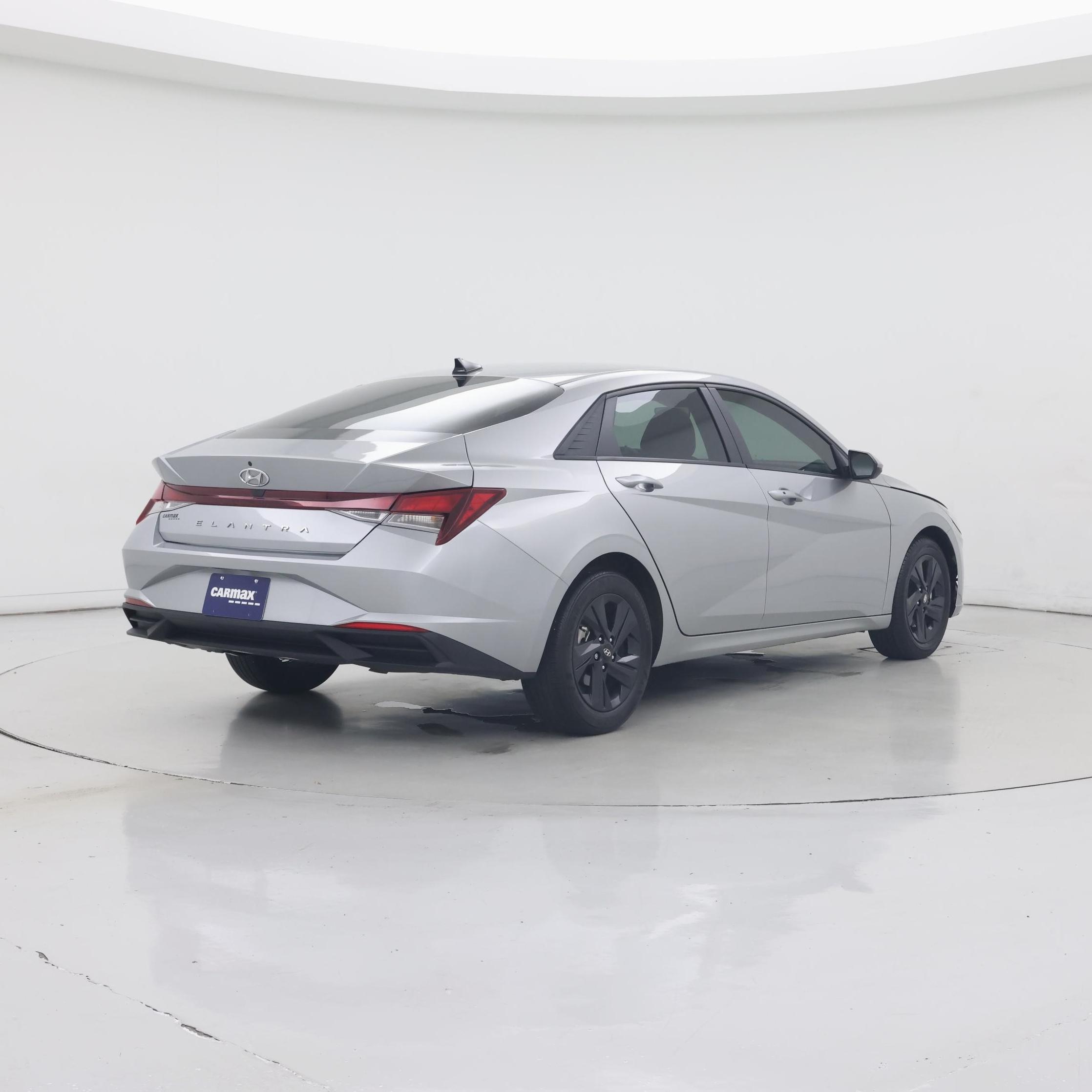 Thumbnail: 2023 Hyundai Elantra - 8