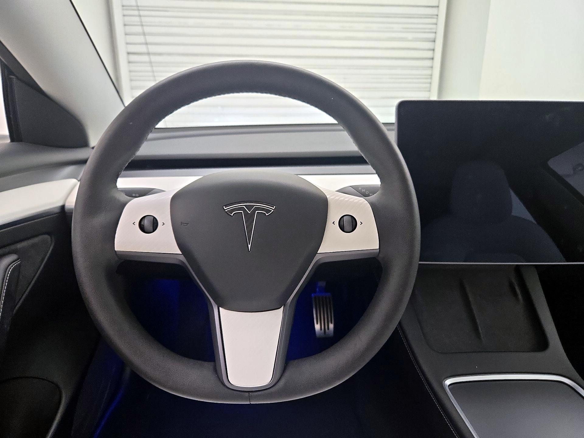 Thumbnail: 2021 Tesla Model 3 - 10