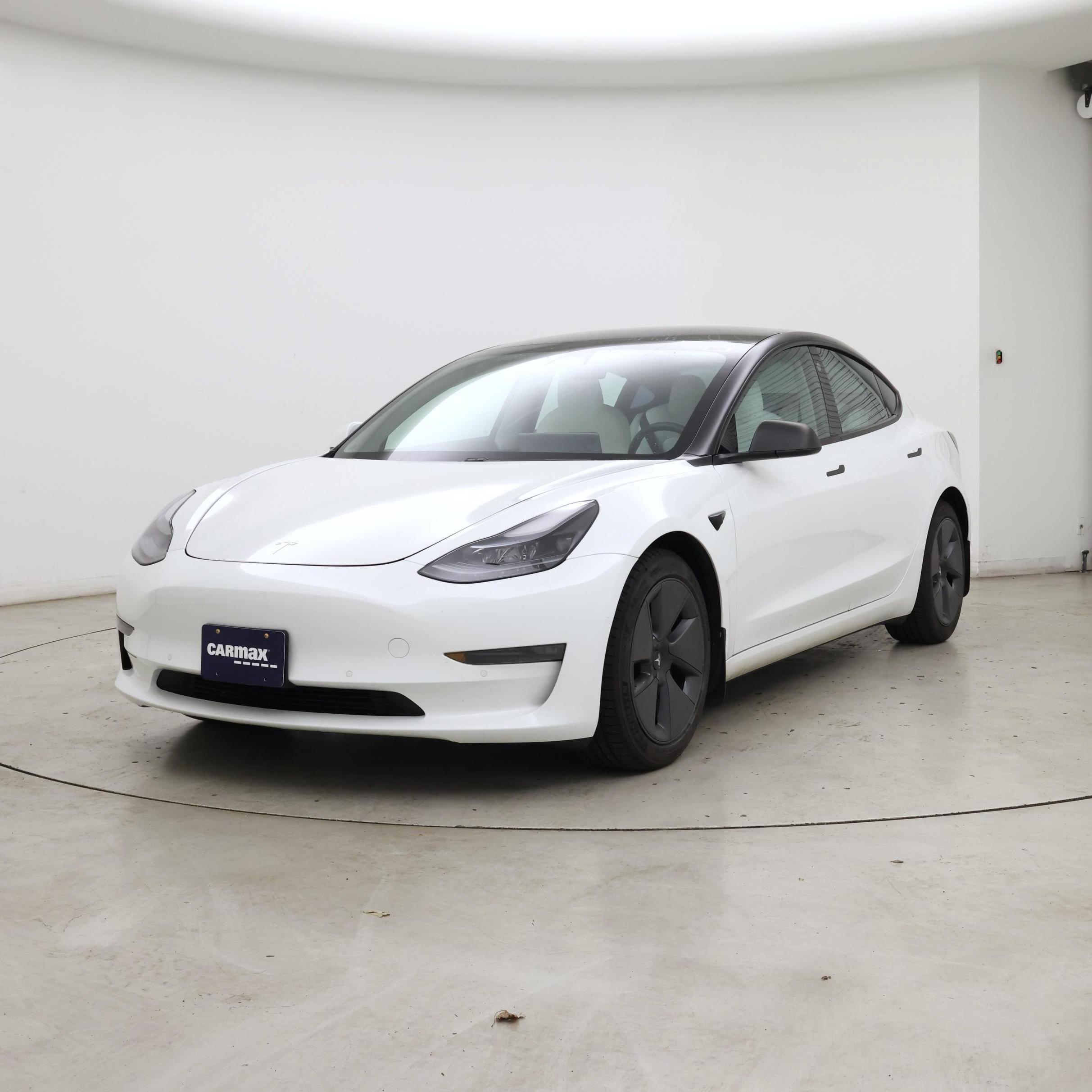 Thumbnail: 2021 Tesla Model 3 - 4
