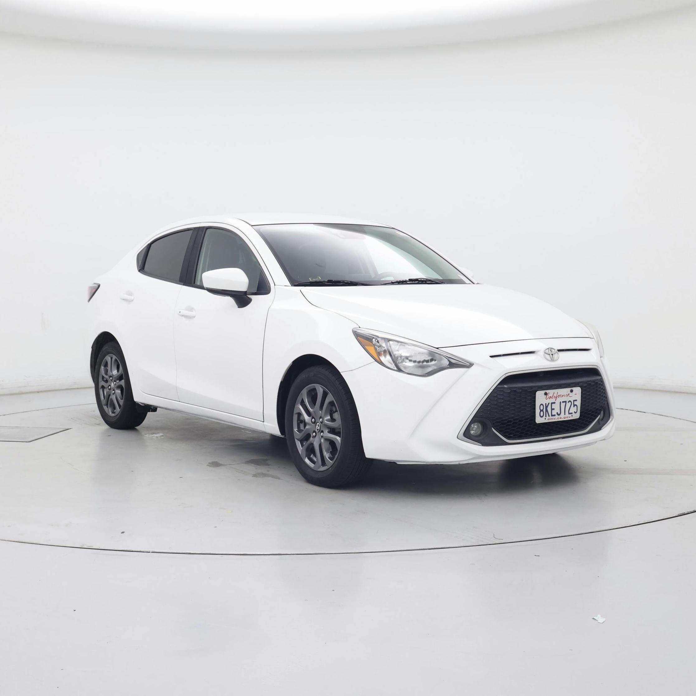 White 2019 Toyota Yaris Sedan Front-Wheel Drive Automatic