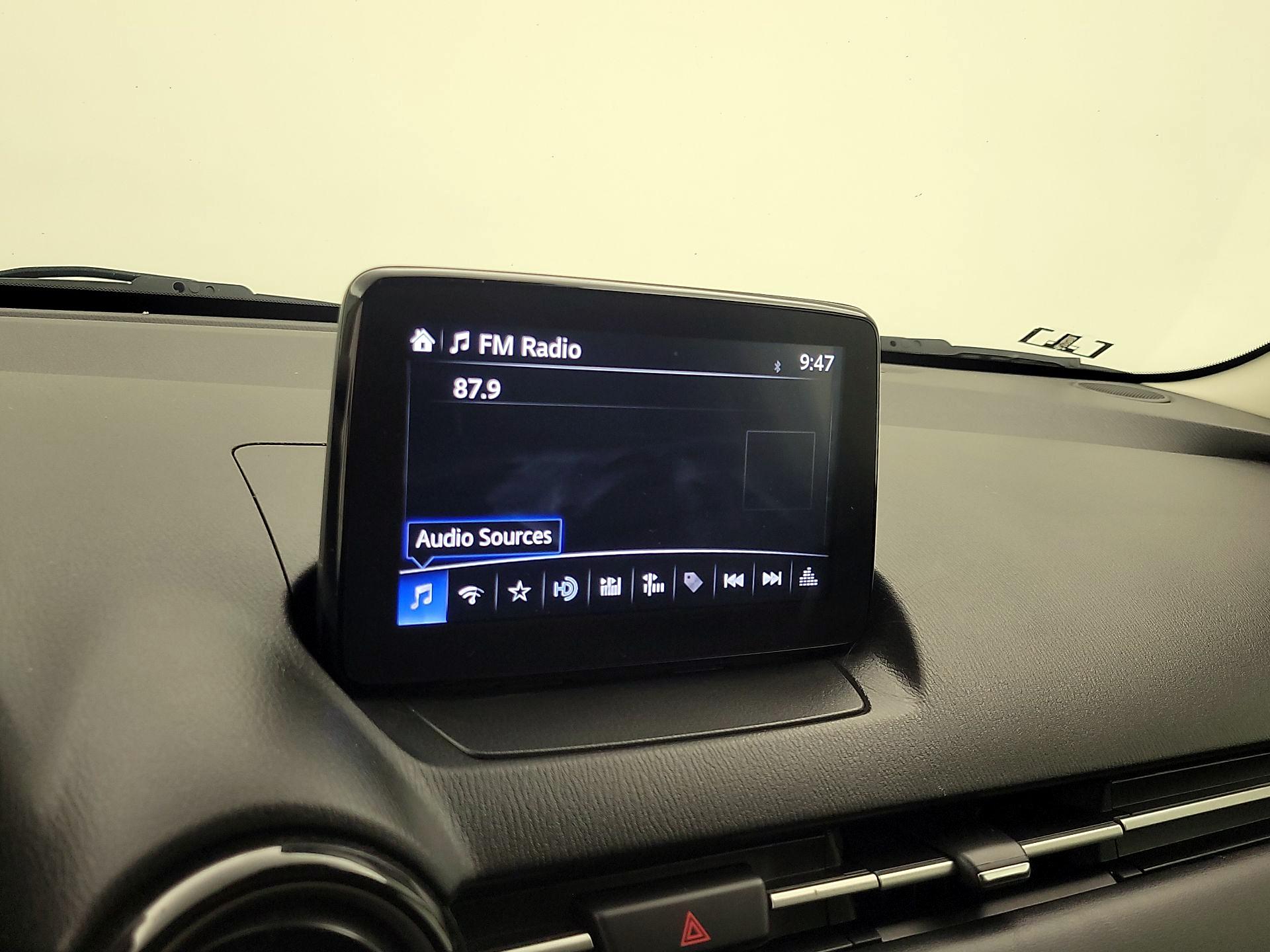 Thumbnail: 2019 Toyota Yaris - 15