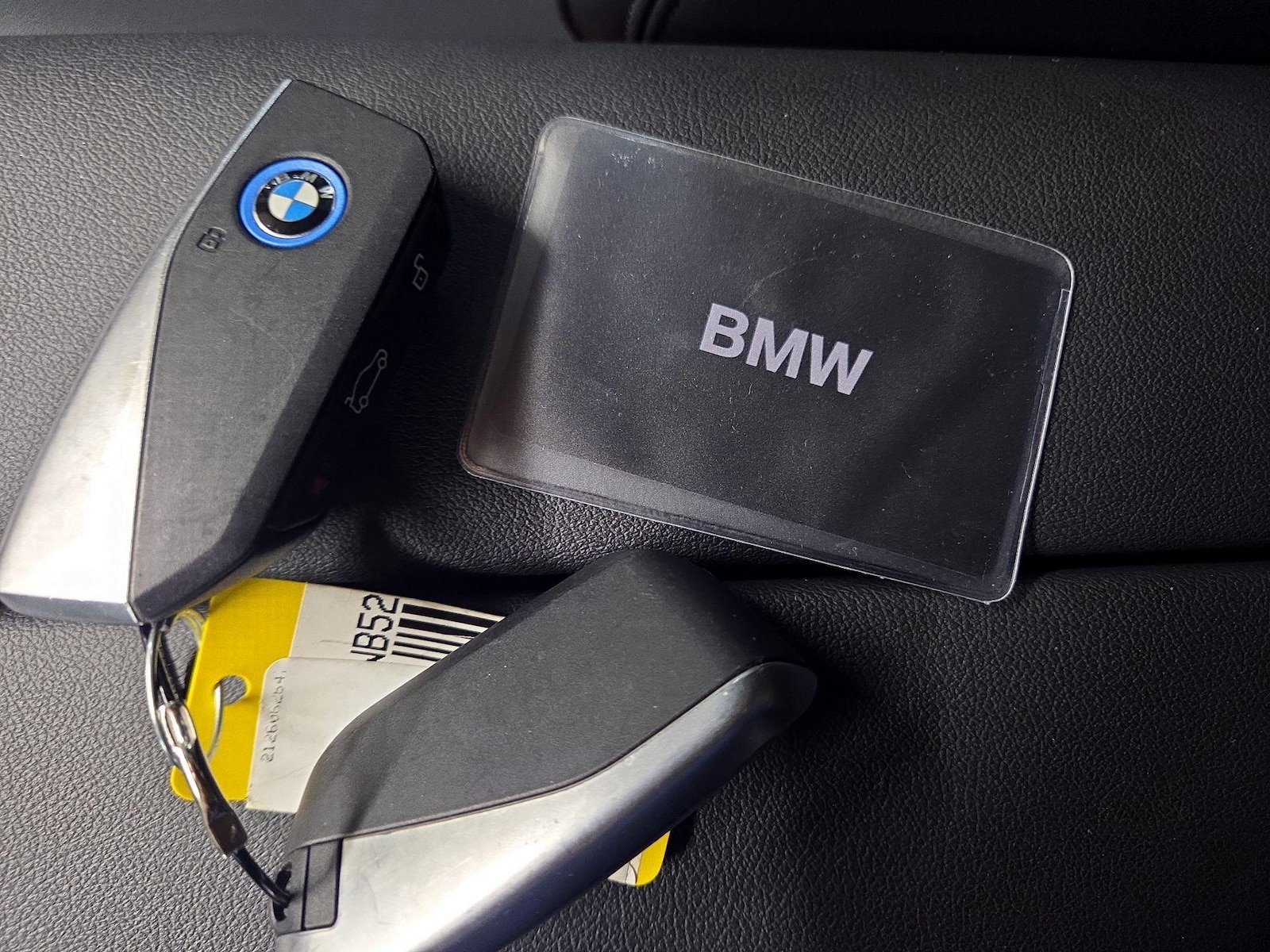 2023 BMW iX Base - Photo 25