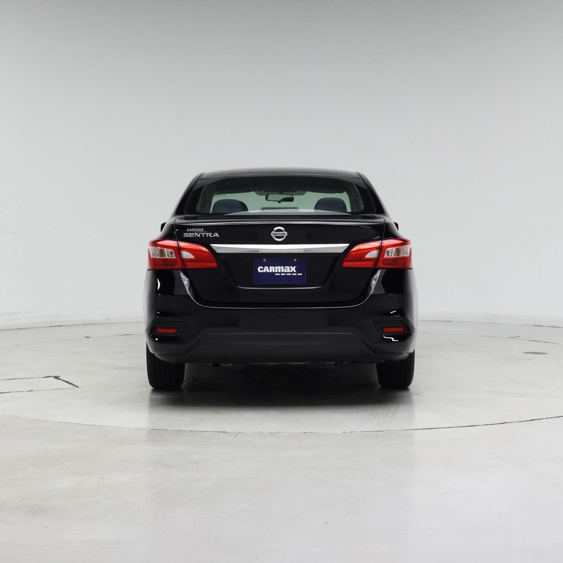 Thumbnail: 2016 Nissan Sentra - 6