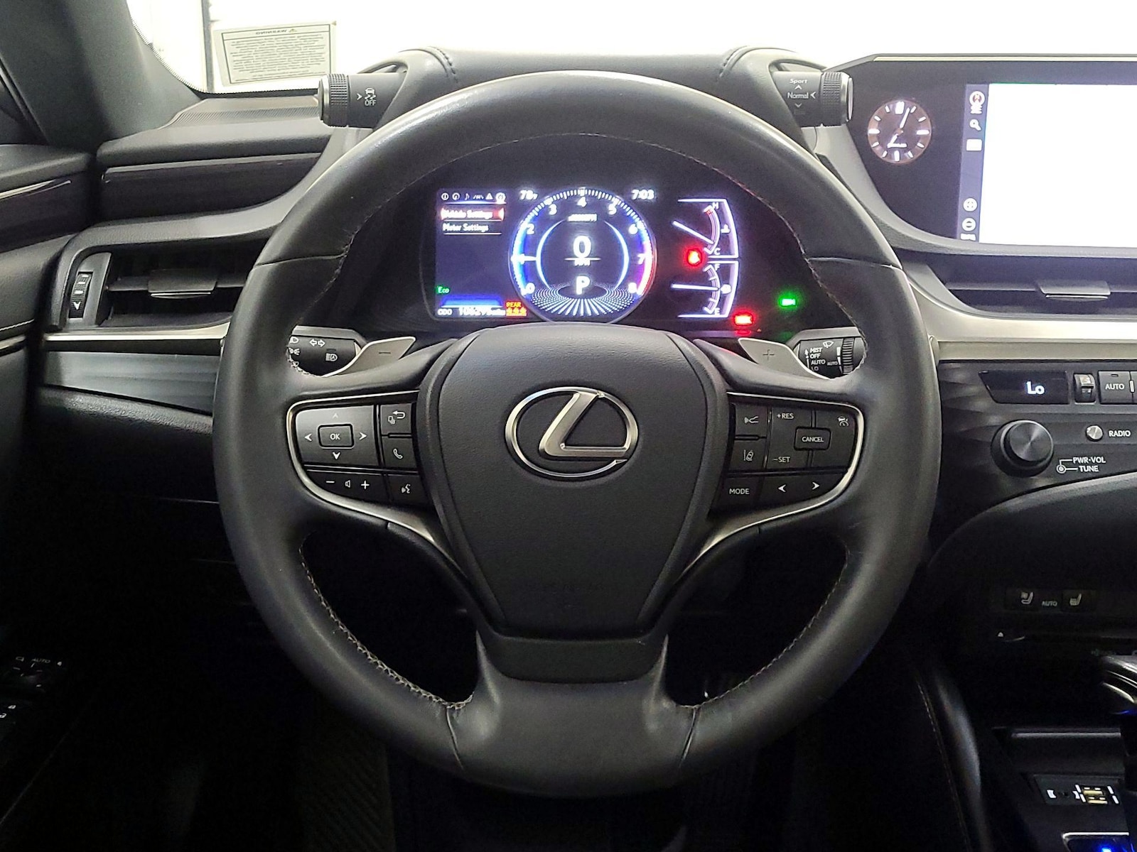 2020 Lexus ES 350 - Photo 11