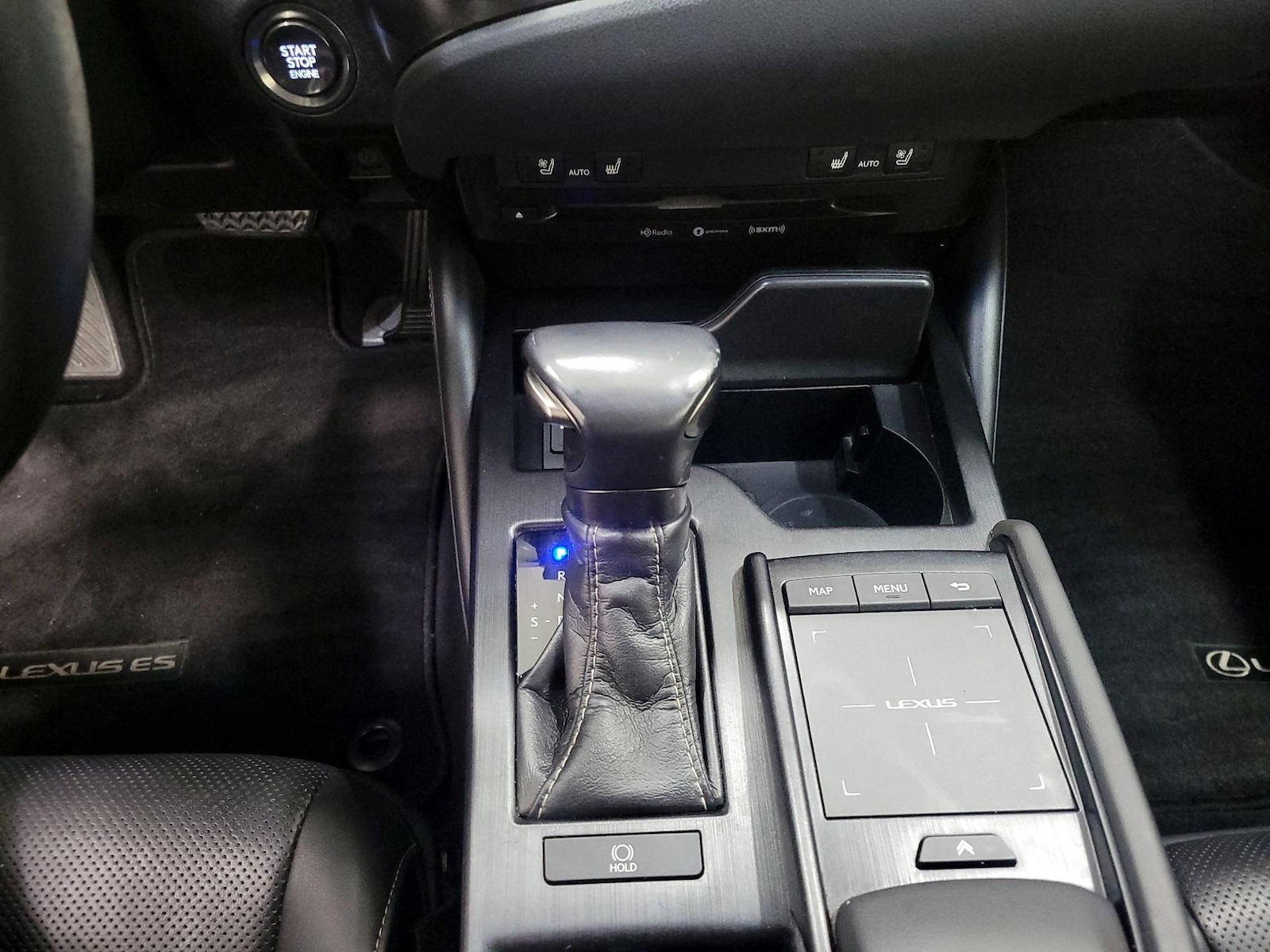 2020 Lexus ES 350 - Photo 19