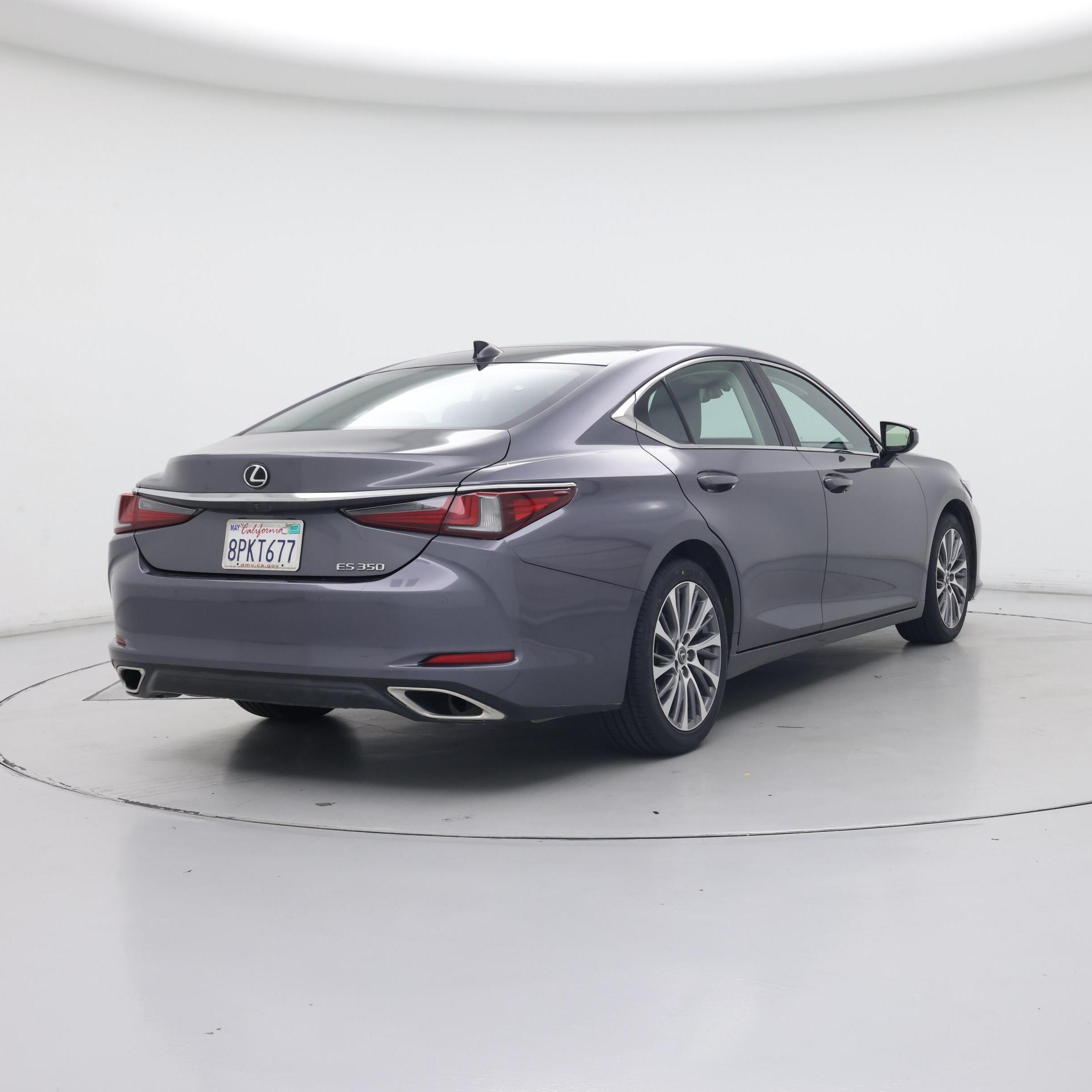 Thumbnail: 2020 Lexus ES - 8