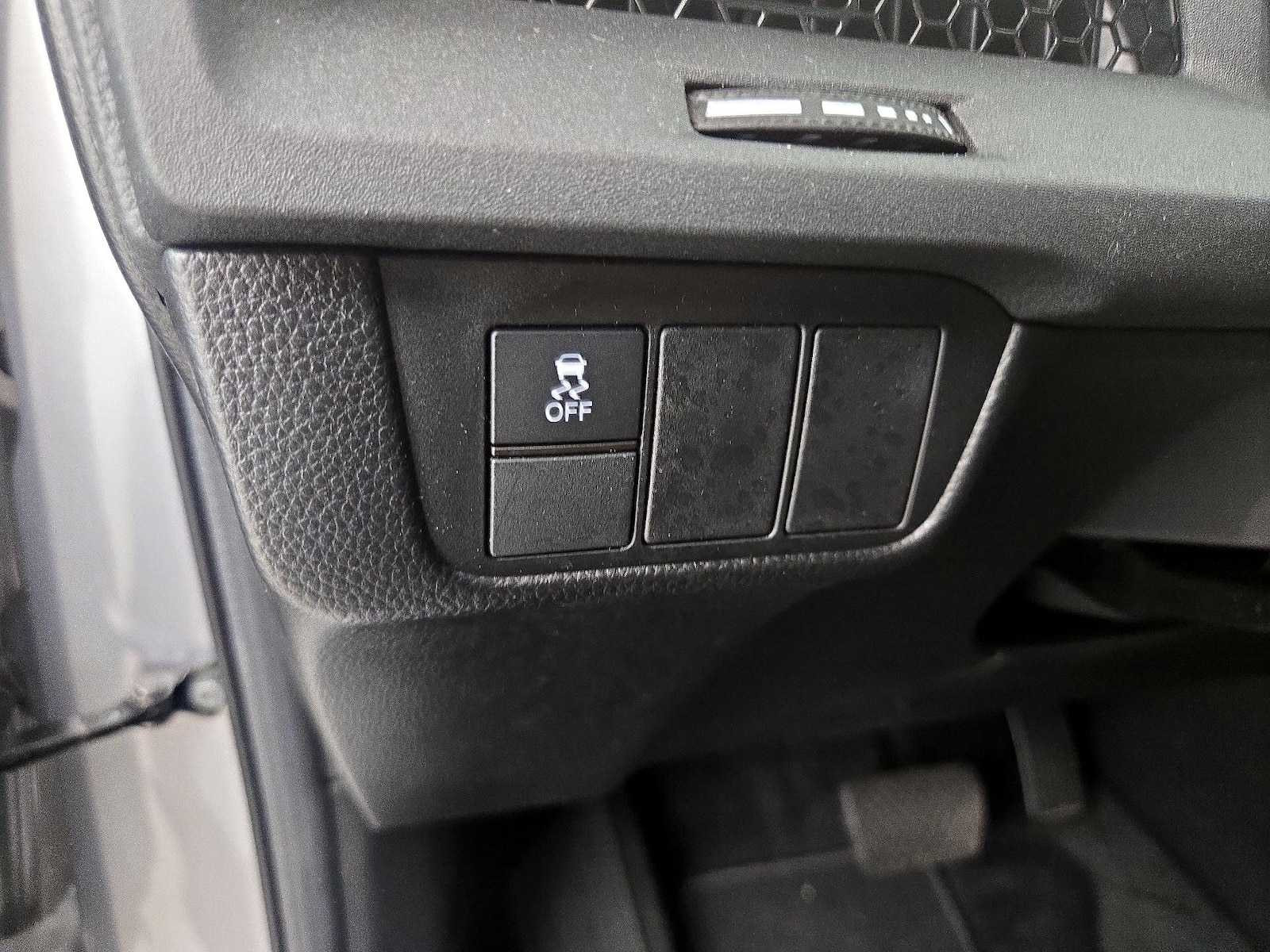 2025 Honda CR-V EX - Photo 14