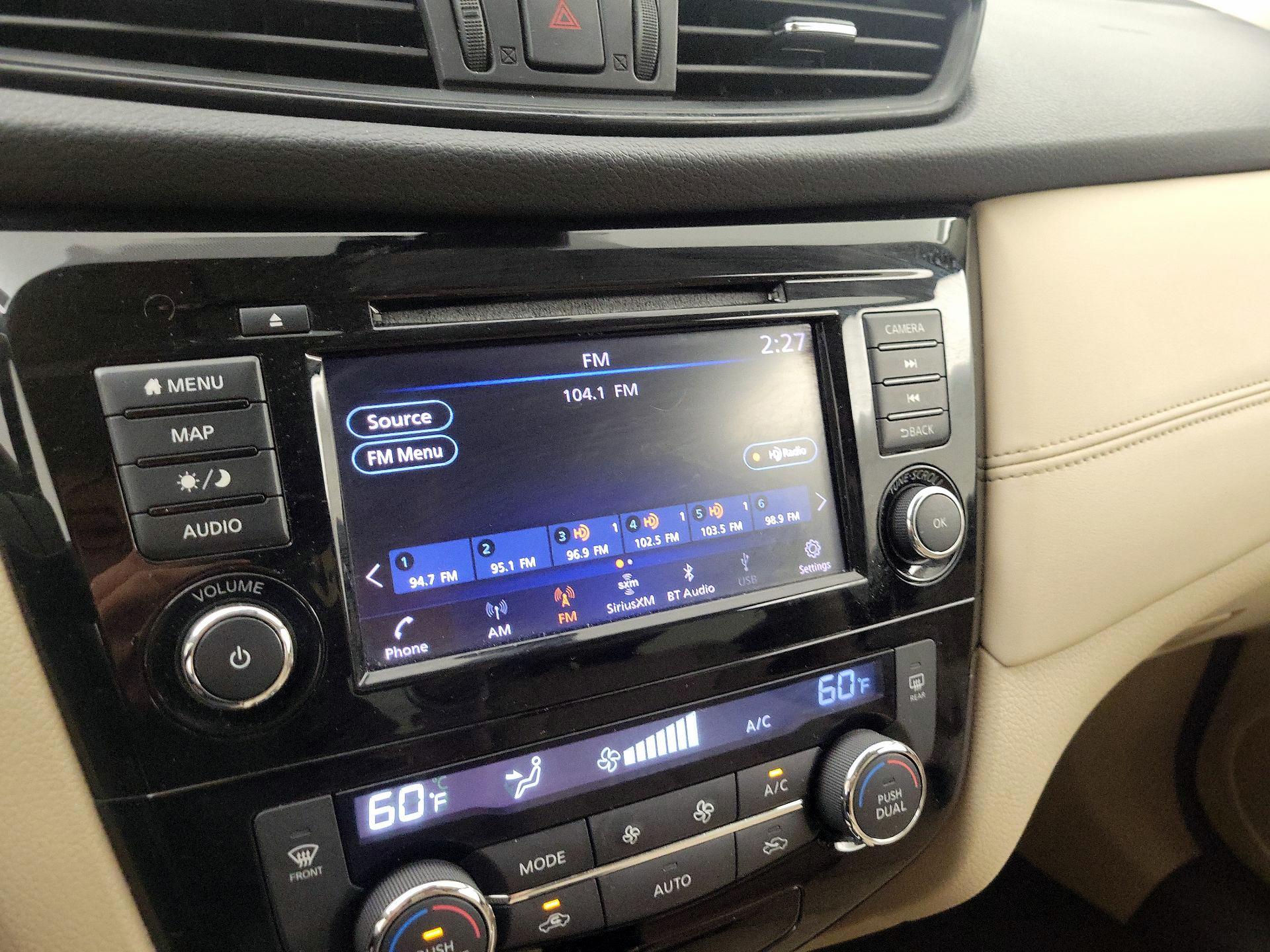 Thumbnail: 2019 Nissan Rogue - 15