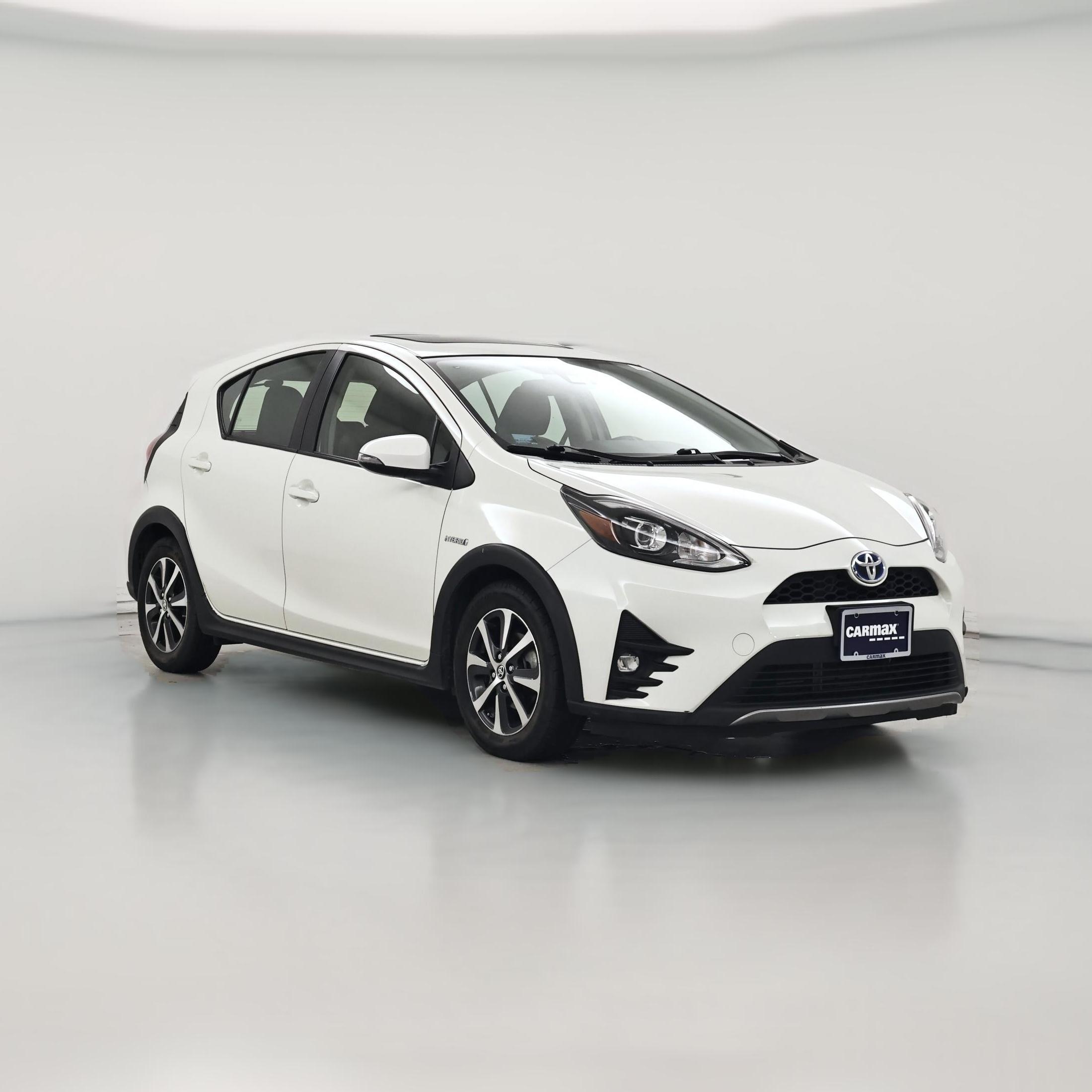 Thumbnail: 2018 Toyota Prius c - 1