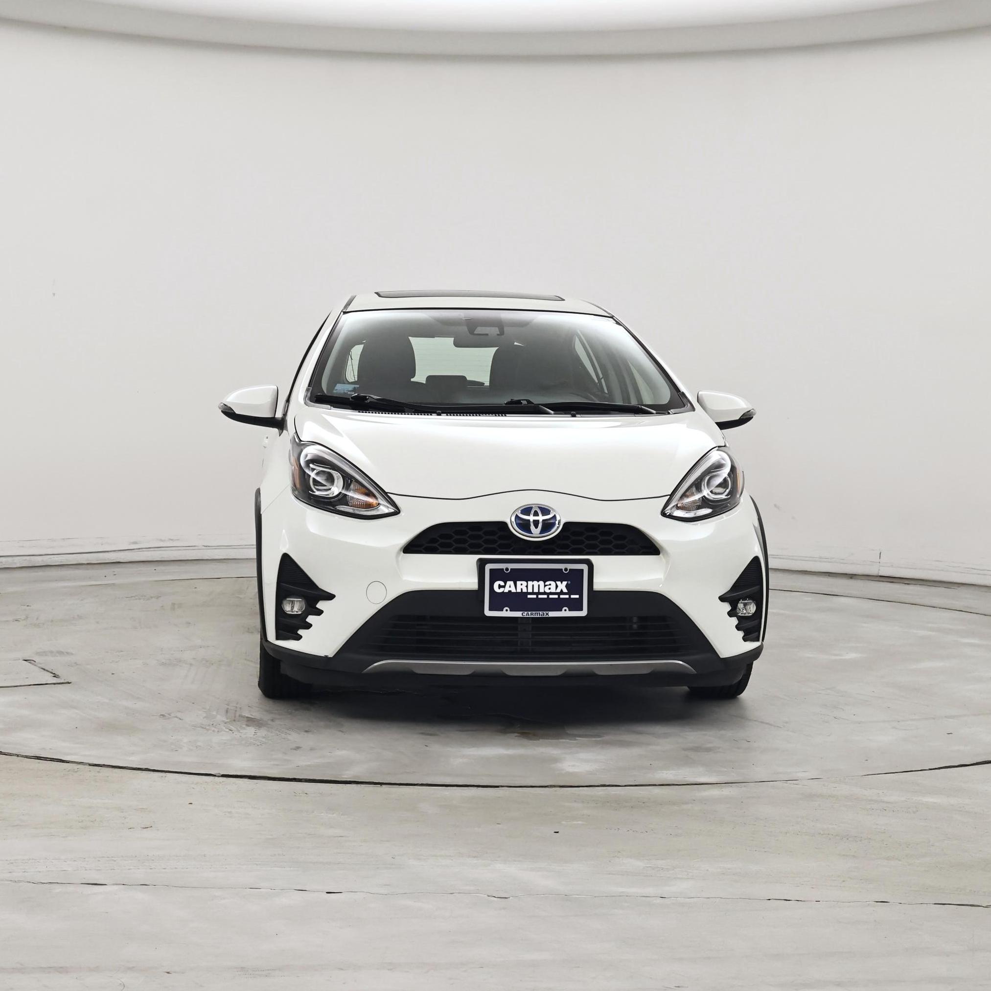 Thumbnail: 2018 Toyota Prius c - 5