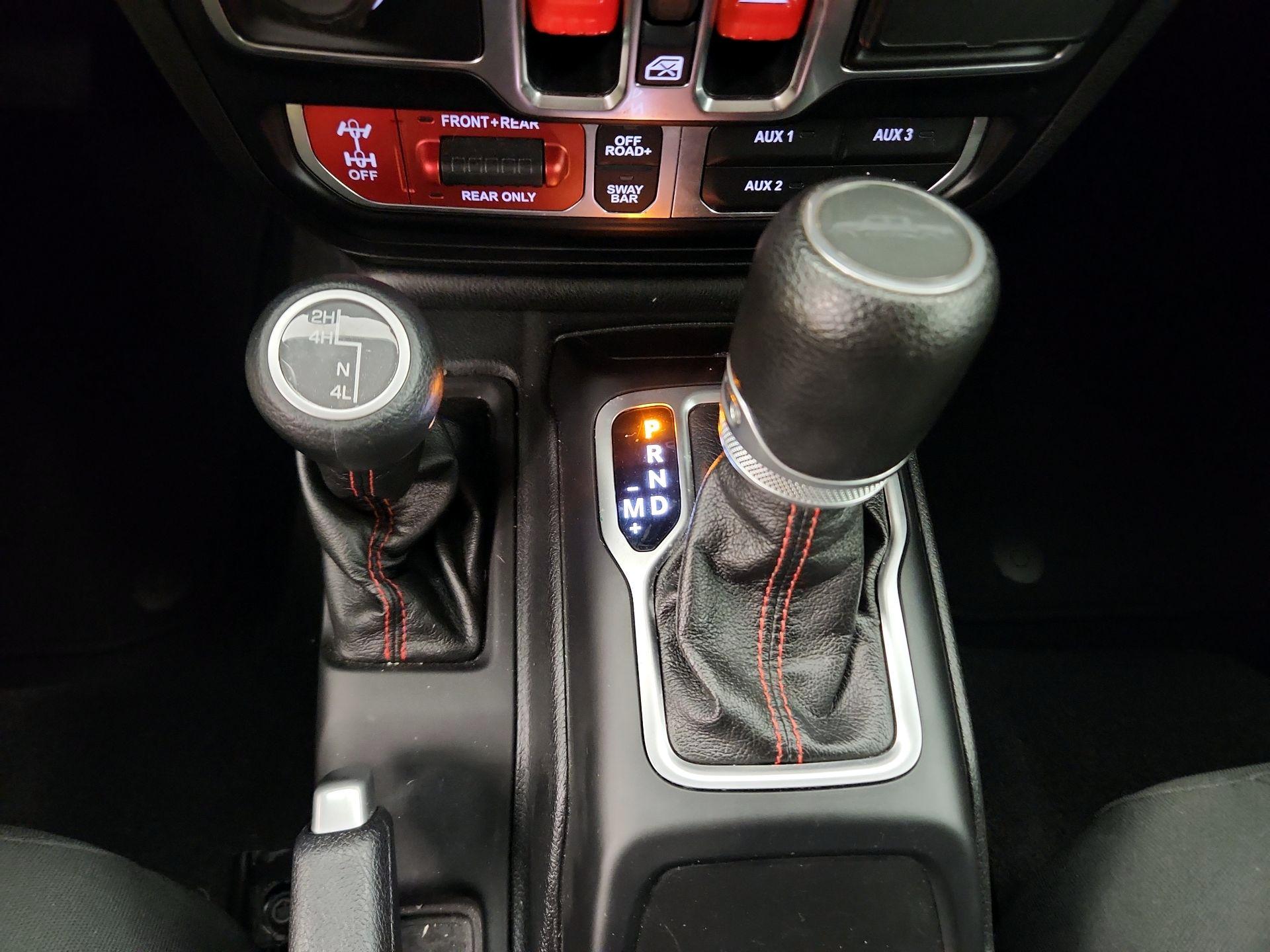 Thumbnail: 2020 Jeep Gladiator - 18
