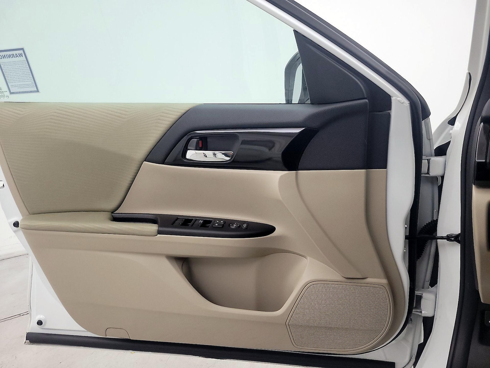 2016 Honda Accord LX - Photo 13