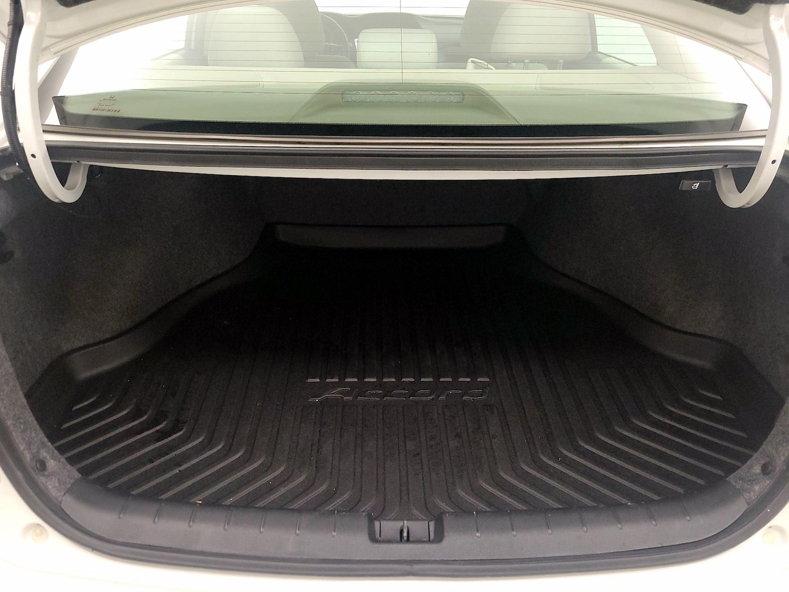 2016 Honda Accord LX - Photo 21