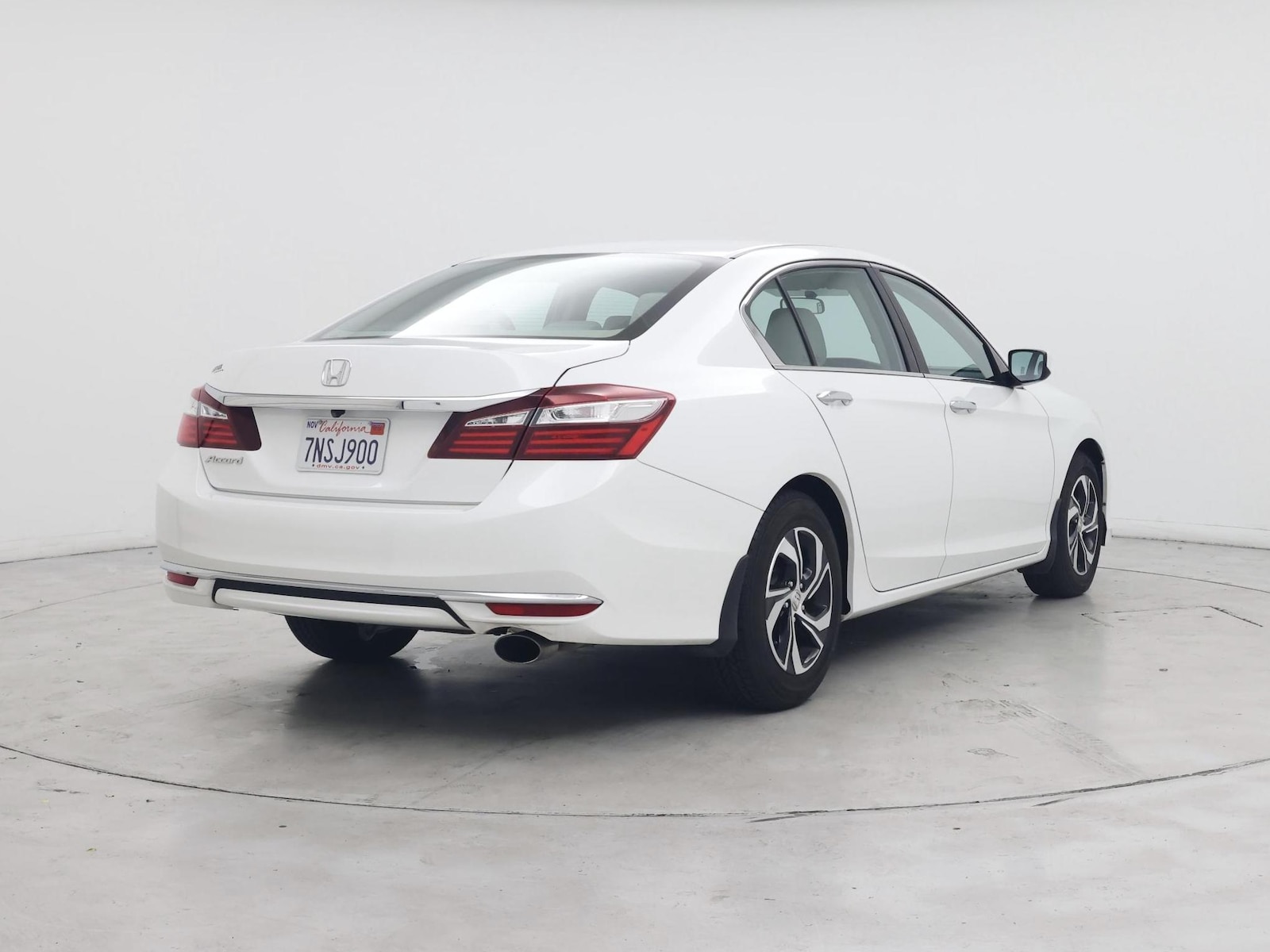 2016 Honda Accord LX - Photo 9