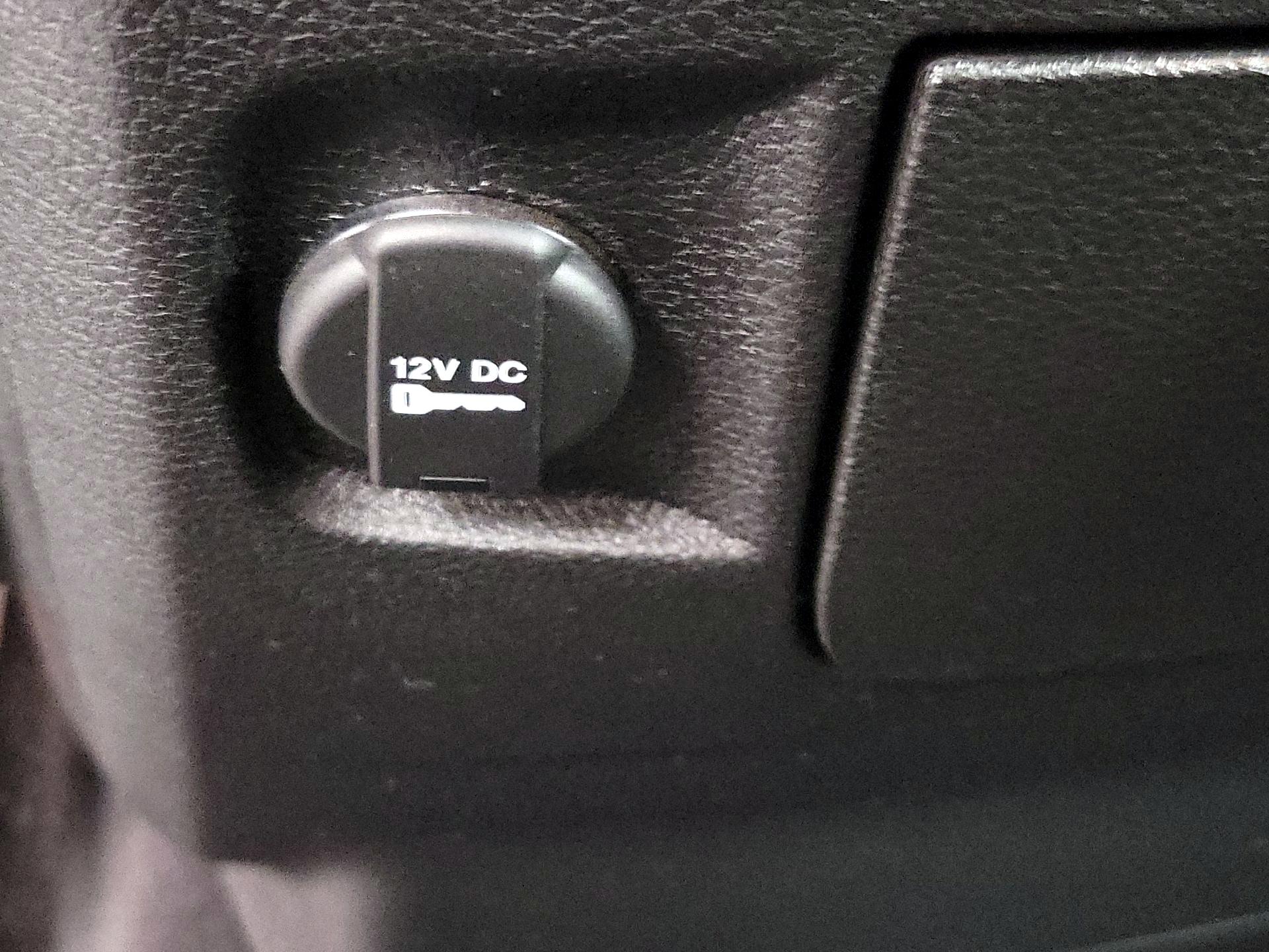 Thumbnail: 2021 RAM 1500 Classic - 18