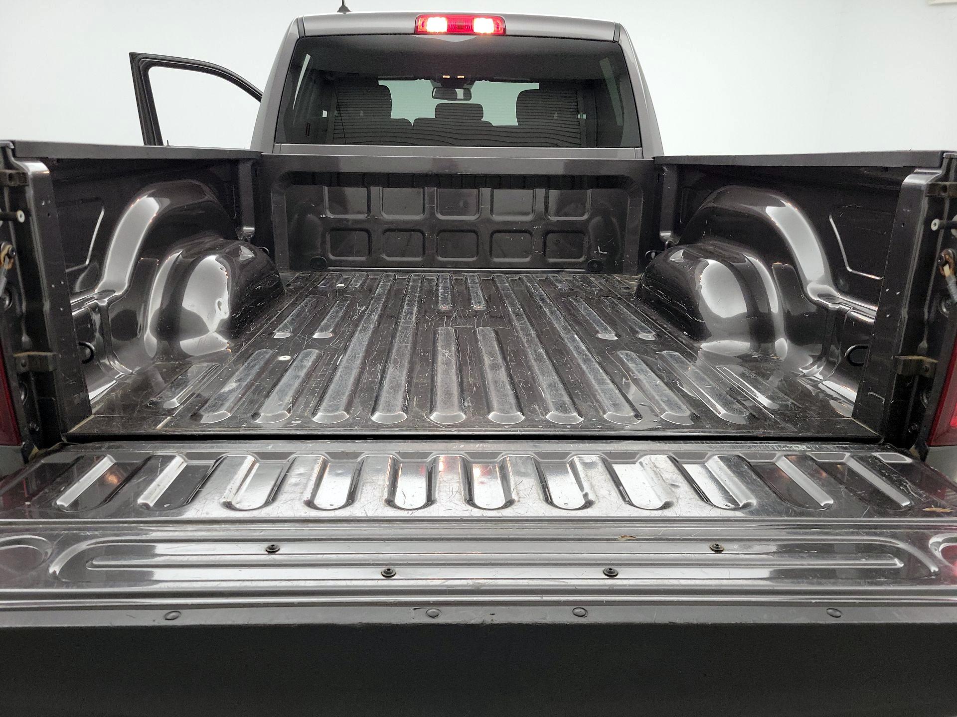 Thumbnail: 2021 RAM 1500 Classic - 20