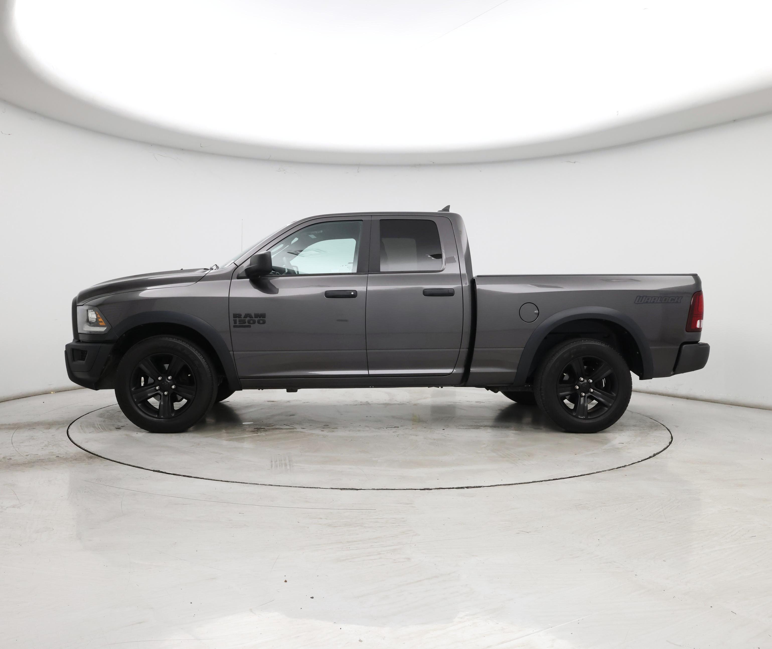 Thumbnail: 2021 RAM 1500 Classic - 3
