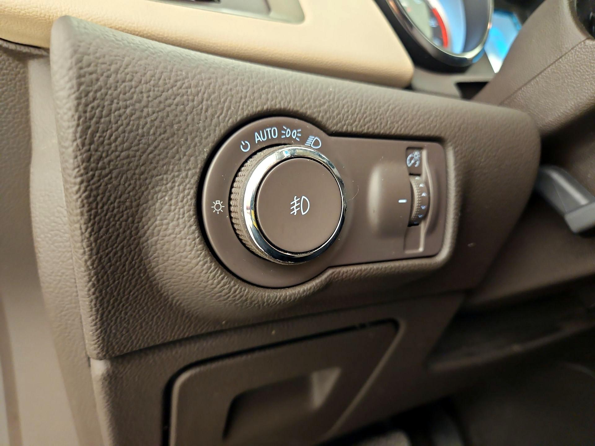 Thumbnail: 2016 Buick Verano - 13